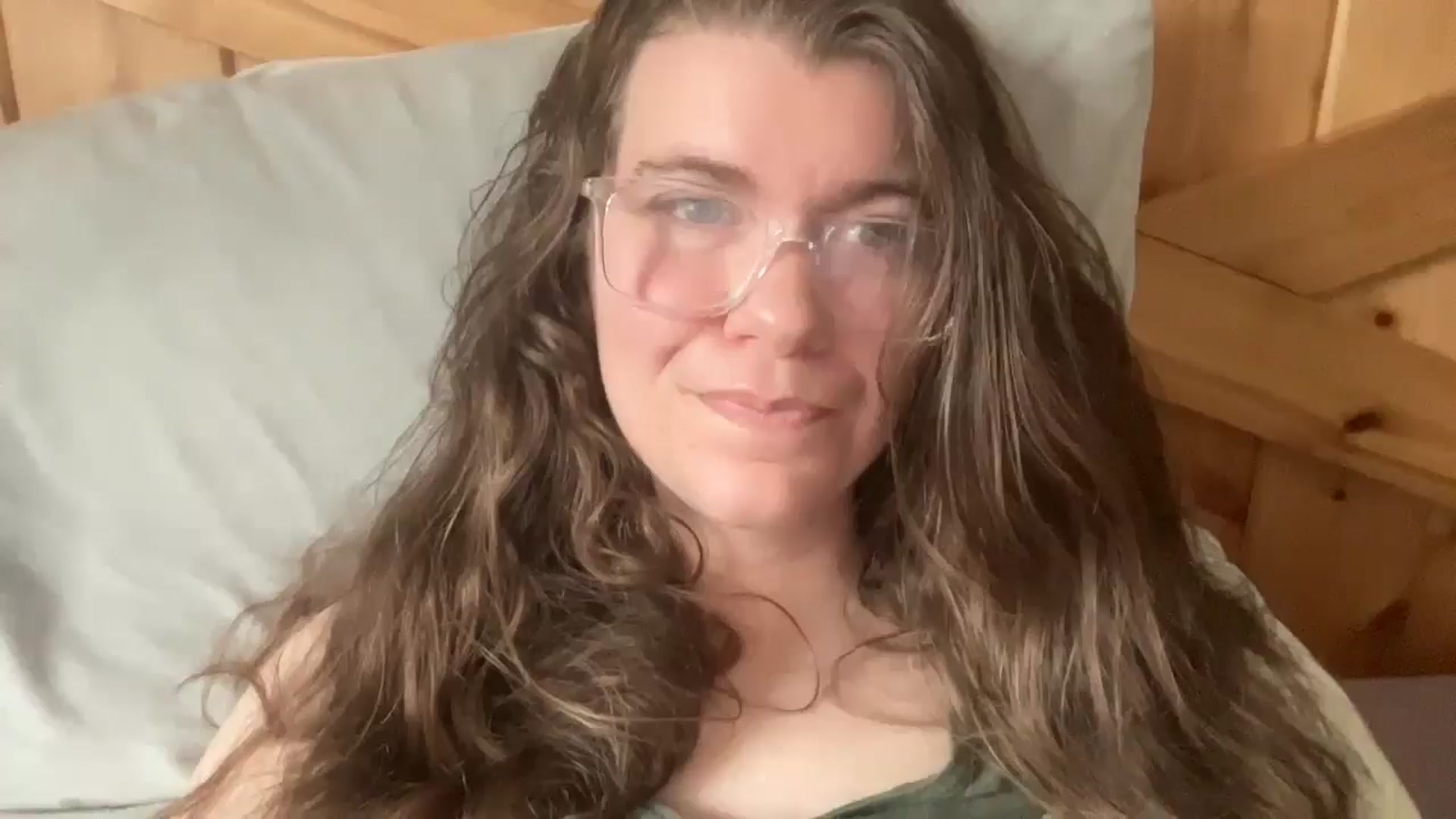 Gallery image thumbnail from Trixiegirl3's myfreecams stream on, 04/23/2026, 22:19 image 12 of 20