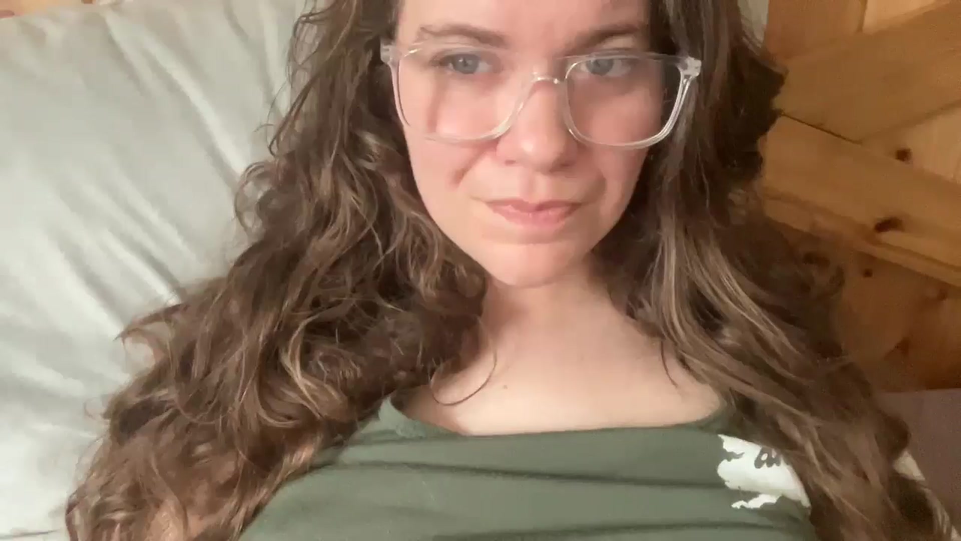 Gallery image thumbnail from Trixiegirl3's myfreecams stream on, 04/23/2026, 22:19 image 3 of 20