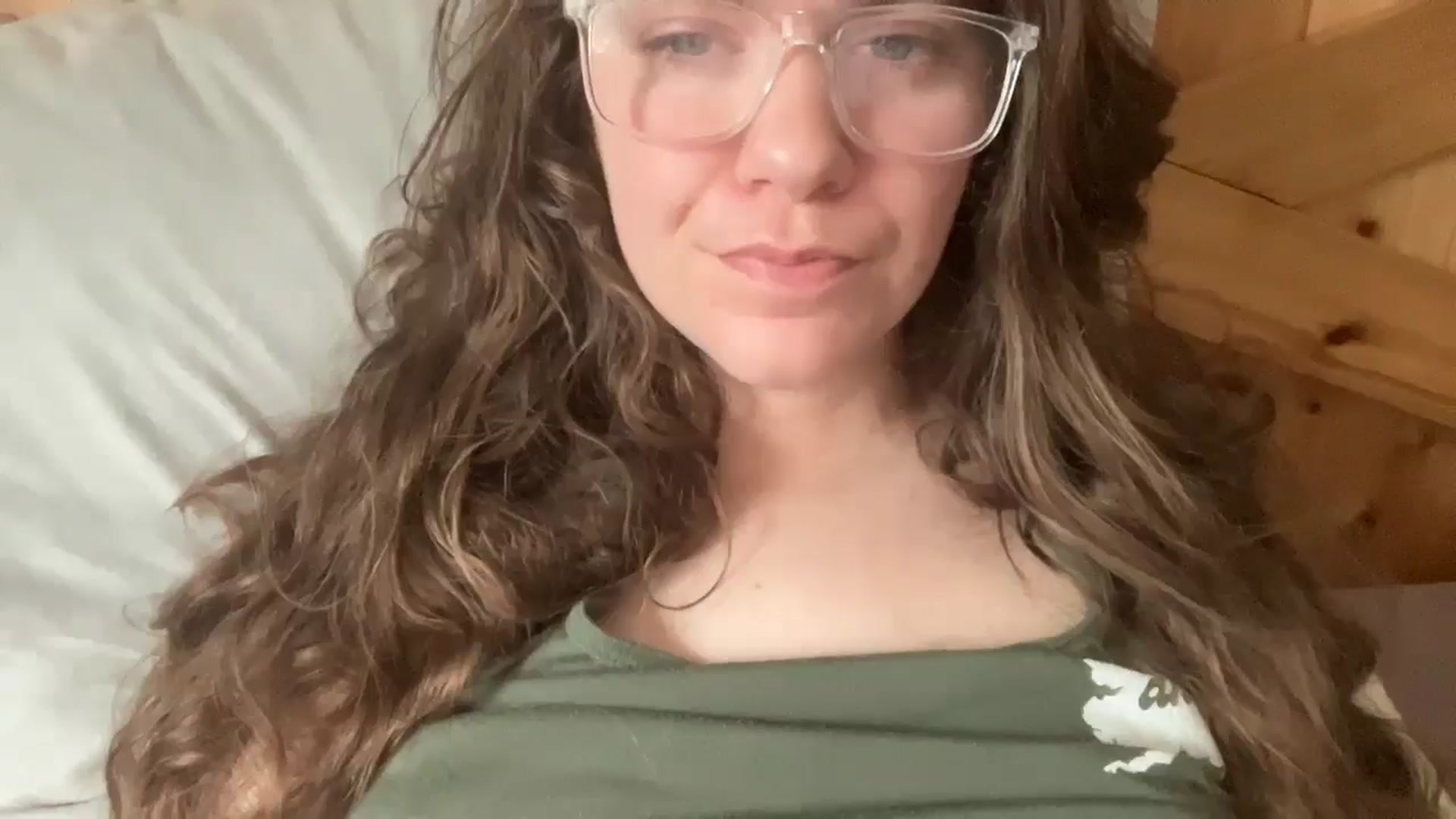 Gallery image thumbnail from Trixiegirl3's myfreecams stream on, 04/23/2026, 22:19 image 2 of 20