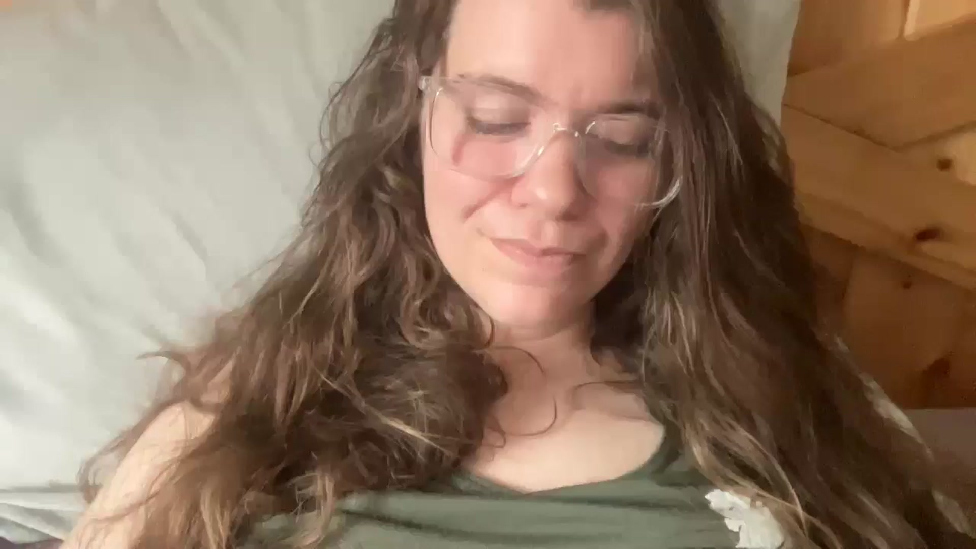 Gallery image thumbnail from Trixiegirl3's myfreecams stream on, 04/23/2026, 22:19 image 14 of 20