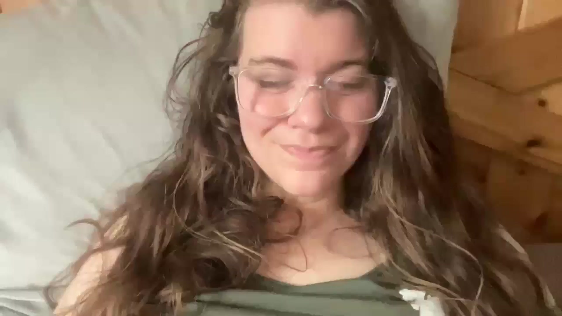 Gallery image thumbnail from Trixiegirl3's myfreecams stream on, 04/23/2026, 22:19 image 18 of 20