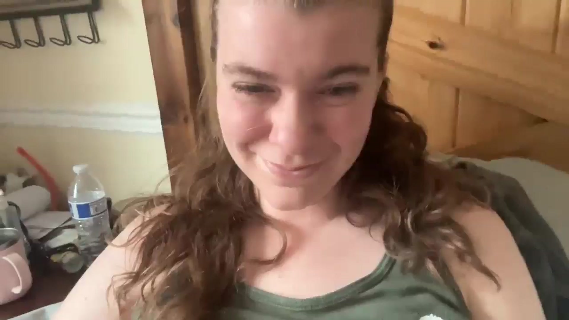 Gallery image thumbnail from Trixiegirl3's myfreecams stream on, 04/24/2026, 21:22 image 17 of 20