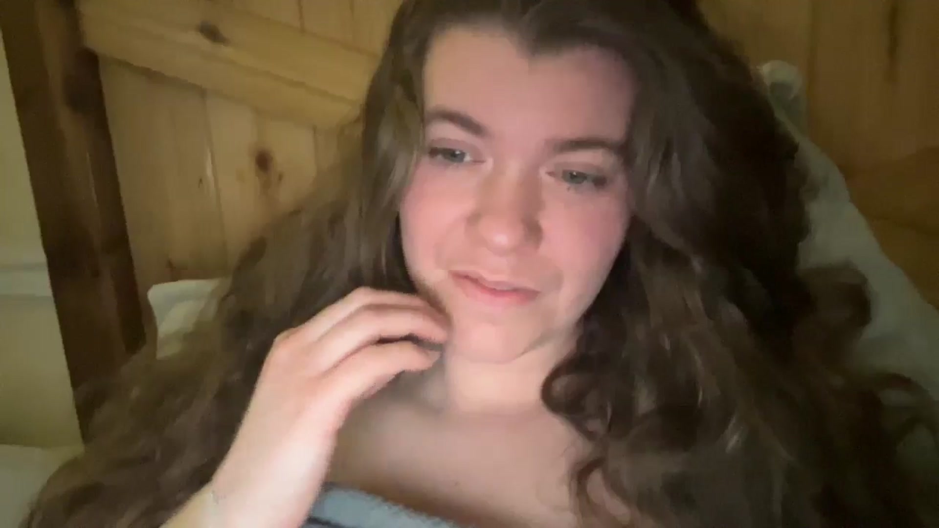 Gallery image thumbnail from Trixiegirl3's myfreecams stream on, 04/30/2026, 02:17 image 18 of 20