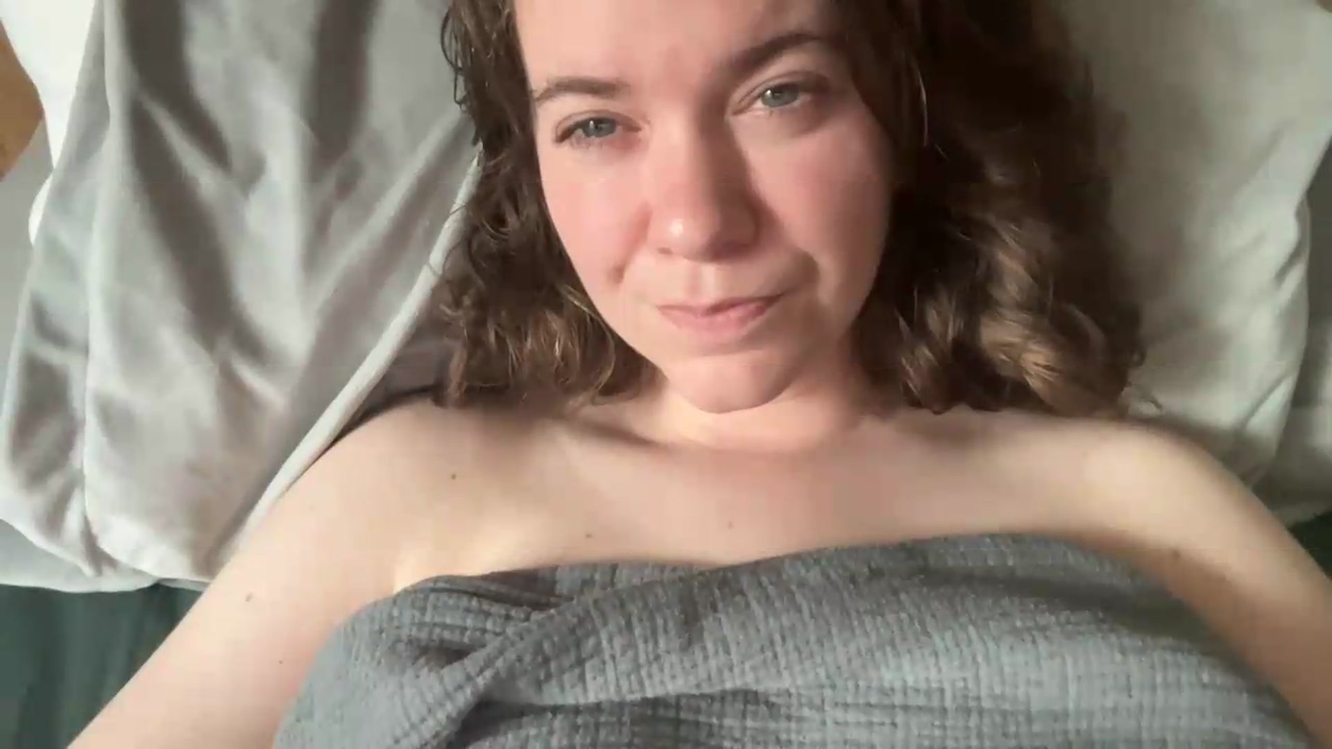 Gallery image thumbnail from Trixiegirl3's myfreecams stream on, 05/04/2026, 23:07 image 18 of 20
