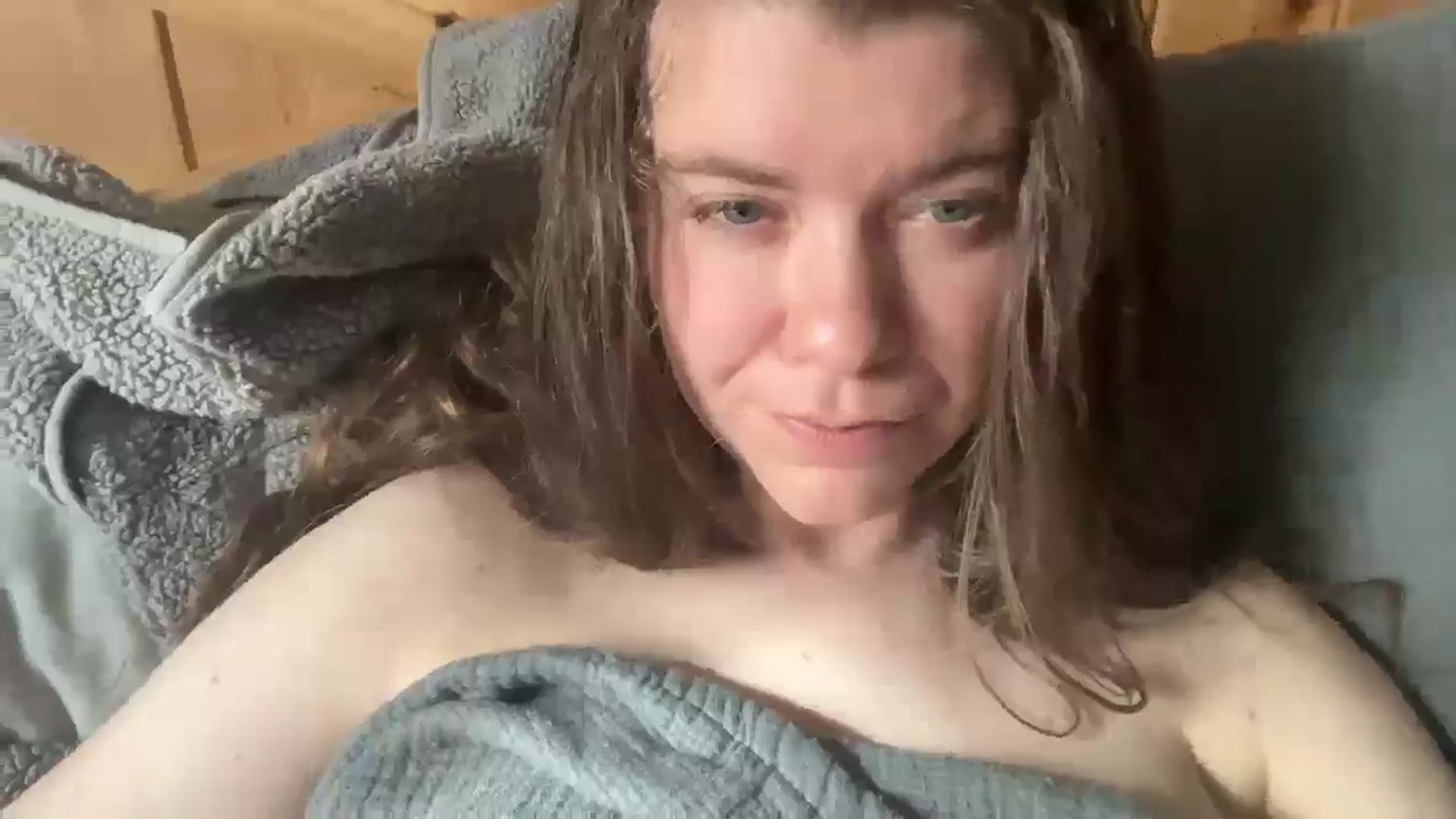 Gallery image thumbnail from Trixiegirl3's myfreecams stream on, 05/06/2026, 18:13 image 16 of 20