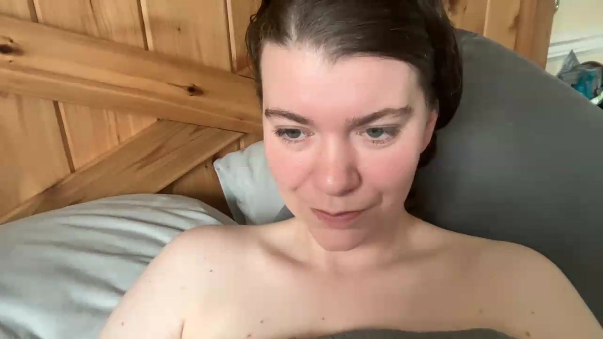 Gallery image thumbnail from Trixiegirl3's myfreecams stream on, 05/08/2026, 19:00 image 13 of 20