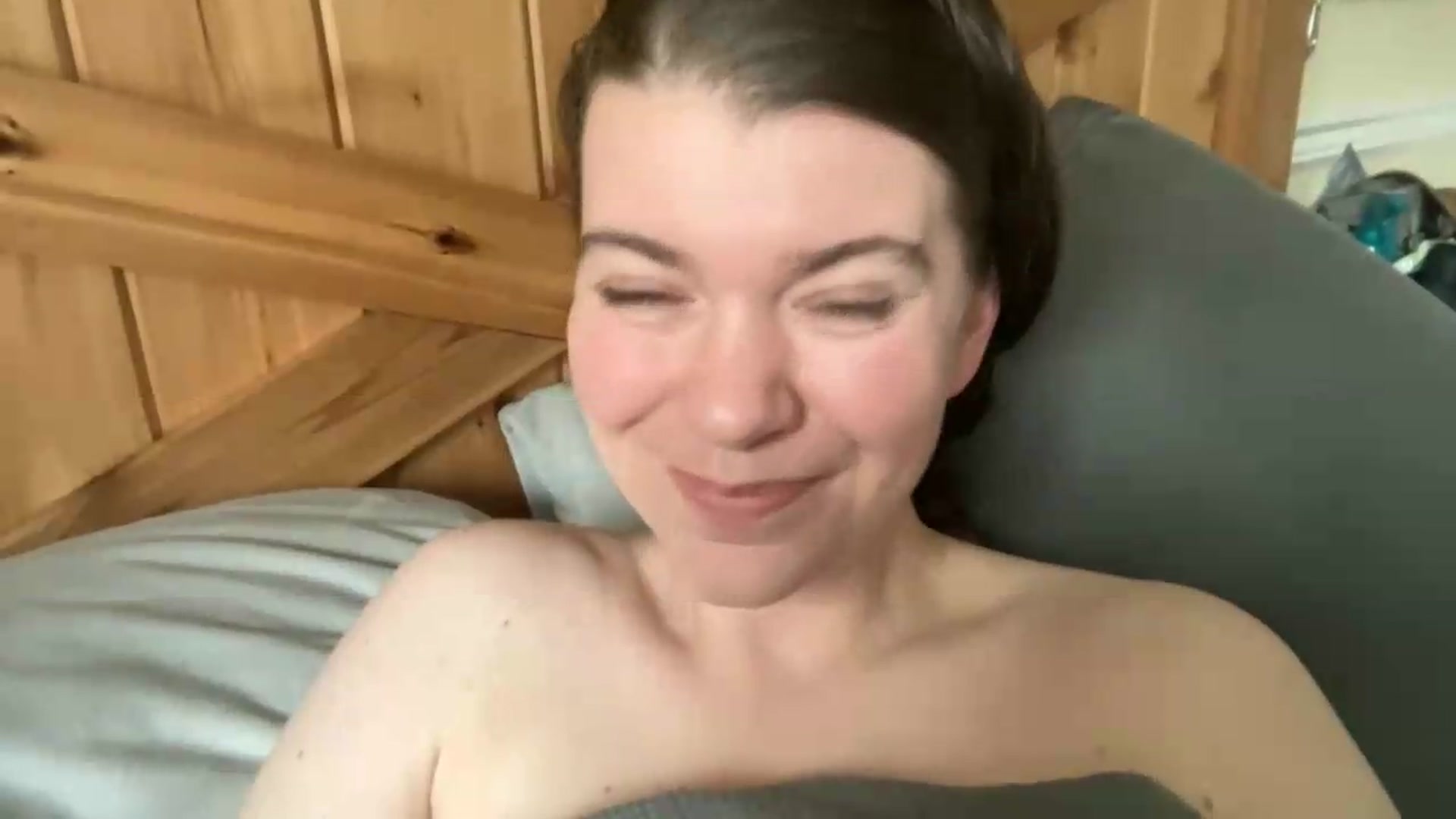Gallery image thumbnail from Trixiegirl3's myfreecams stream on, 05/08/2026, 19:00 image 12 of 20