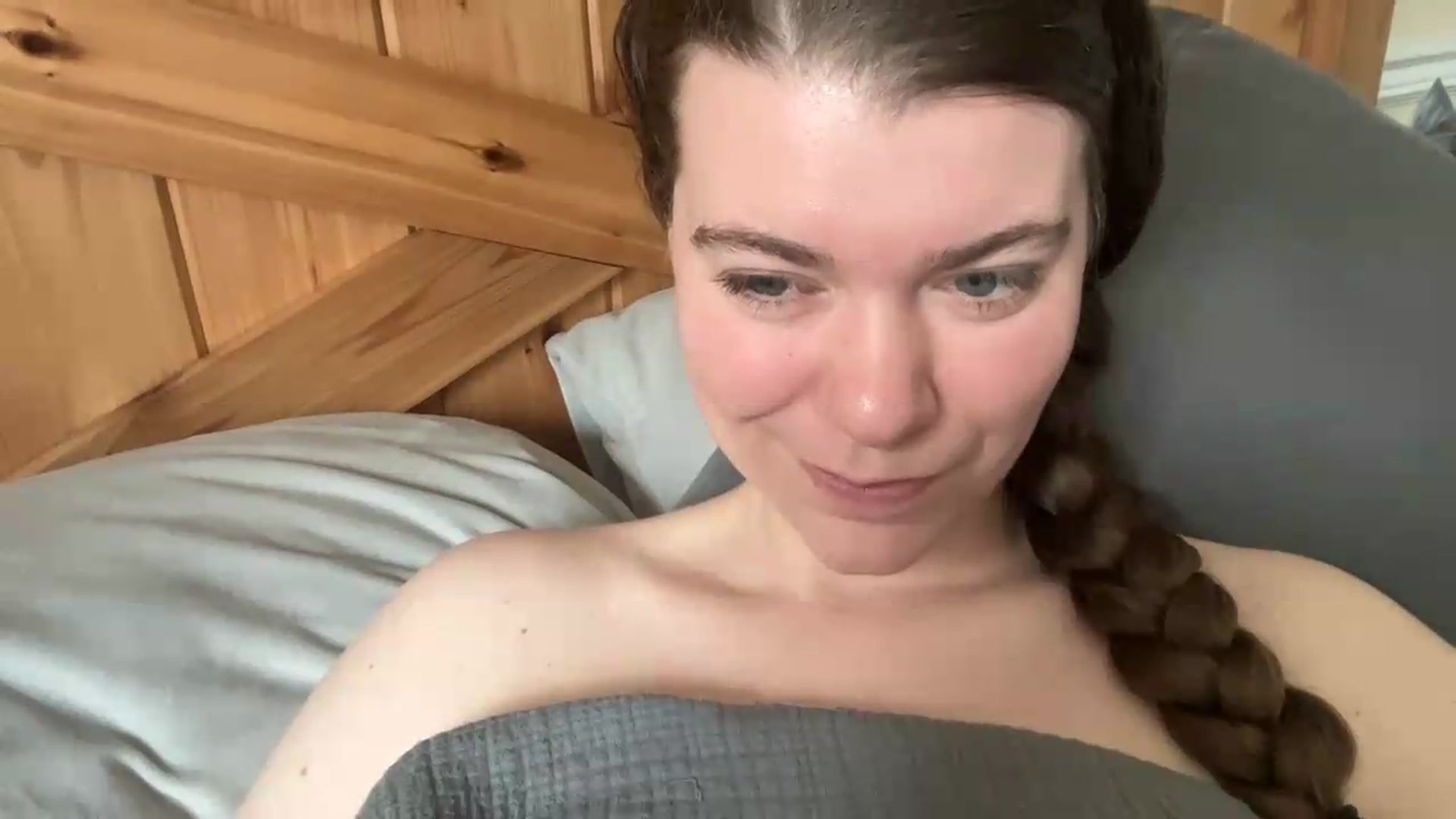 Gallery image thumbnail from Trixiegirl3's myfreecams stream on, 05/08/2026, 19:00 image 18 of 20