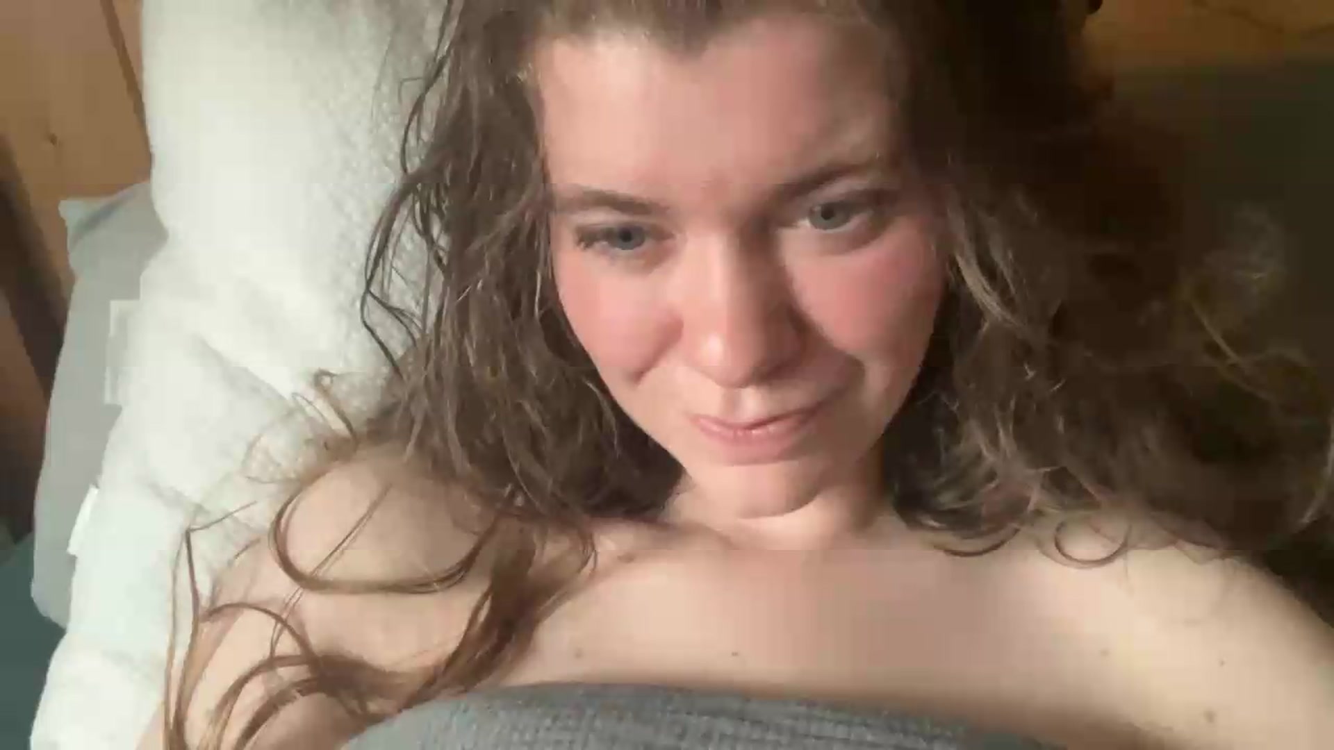 Gallery image thumbnail from Trixiegirl3's myfreecams stream on, 05/12/2026, 19:44 image 12 of 20