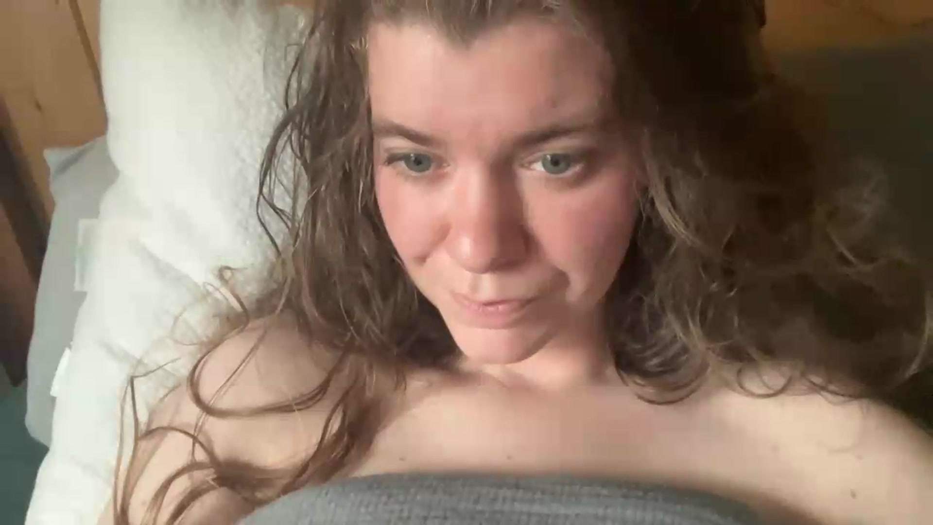 Gallery image thumbnail from Trixiegirl3's myfreecams stream on, 05/12/2026, 19:44 image 10 of 20