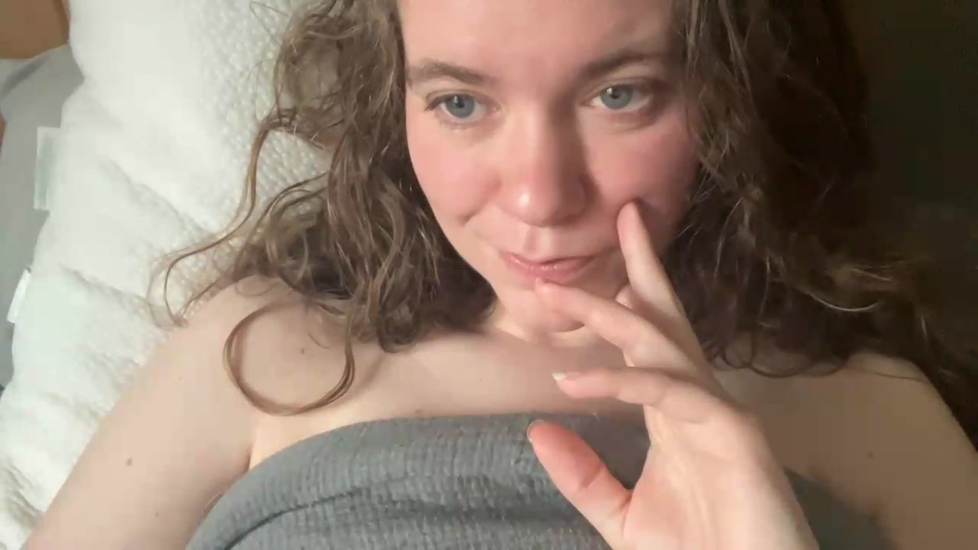 Gallery image thumbnail from Trixiegirl3's myfreecams stream on, 05/12/2026, 20:02 image 13 of 20