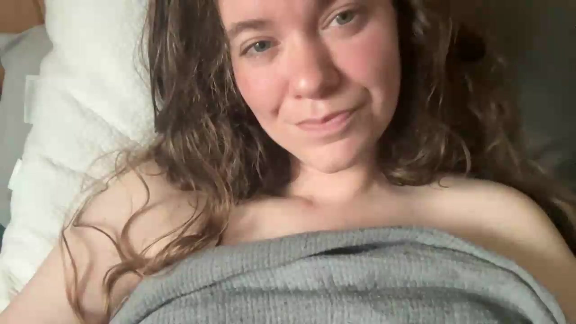 Gallery image thumbnail from Trixiegirl3's myfreecams stream on, 05/12/2026, 20:02 image 6 of 20
