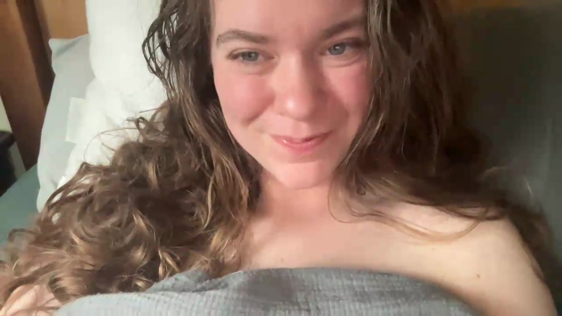 Gallery image thumbnail from Trixiegirl3's myfreecams stream on, 05/12/2026, 23:08 image 10 of 20