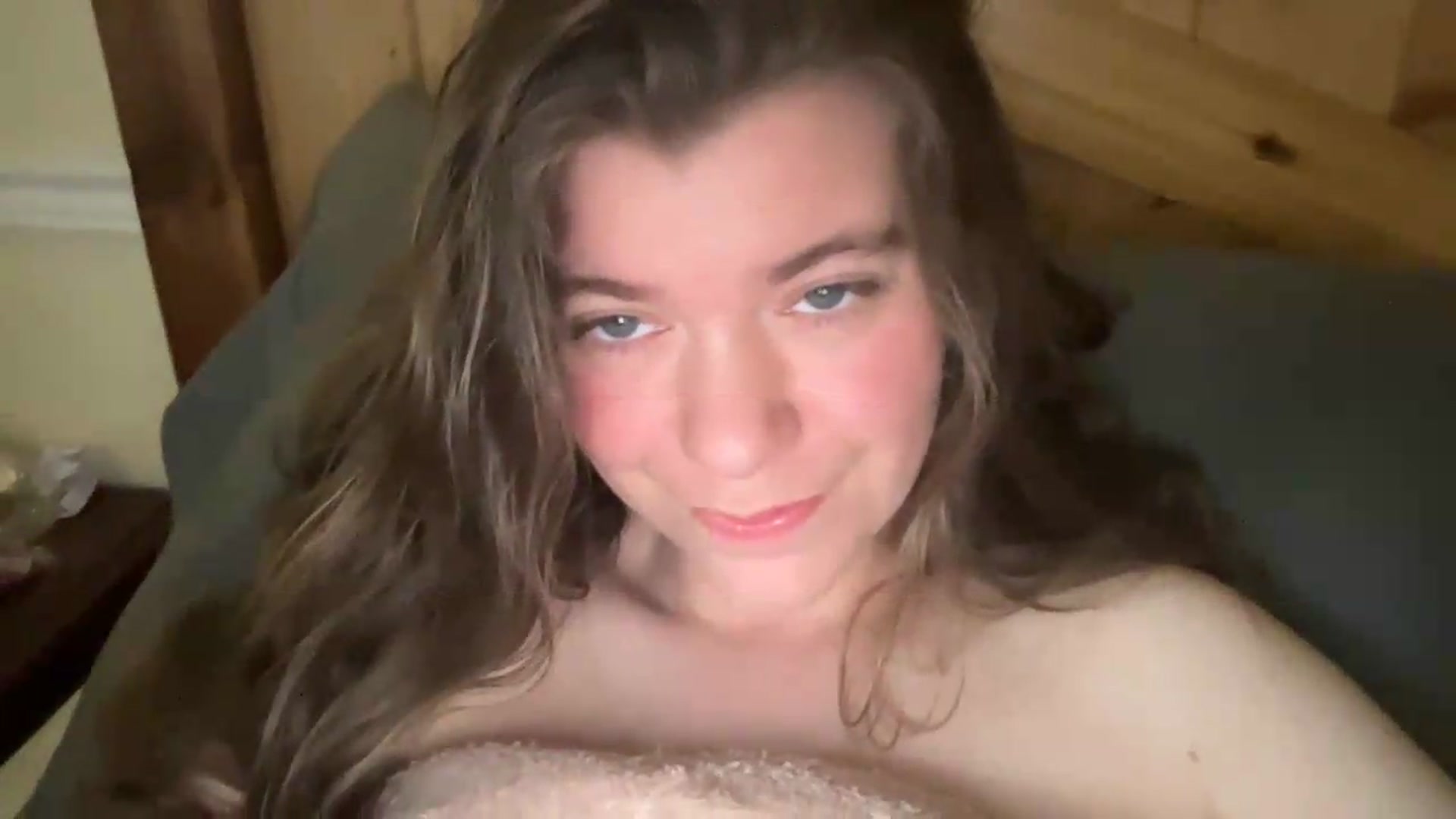 Gallery image thumbnail from Trixiegirl3's myfreecams stream on, 05/19/2026, 02:30 image 8 of 20