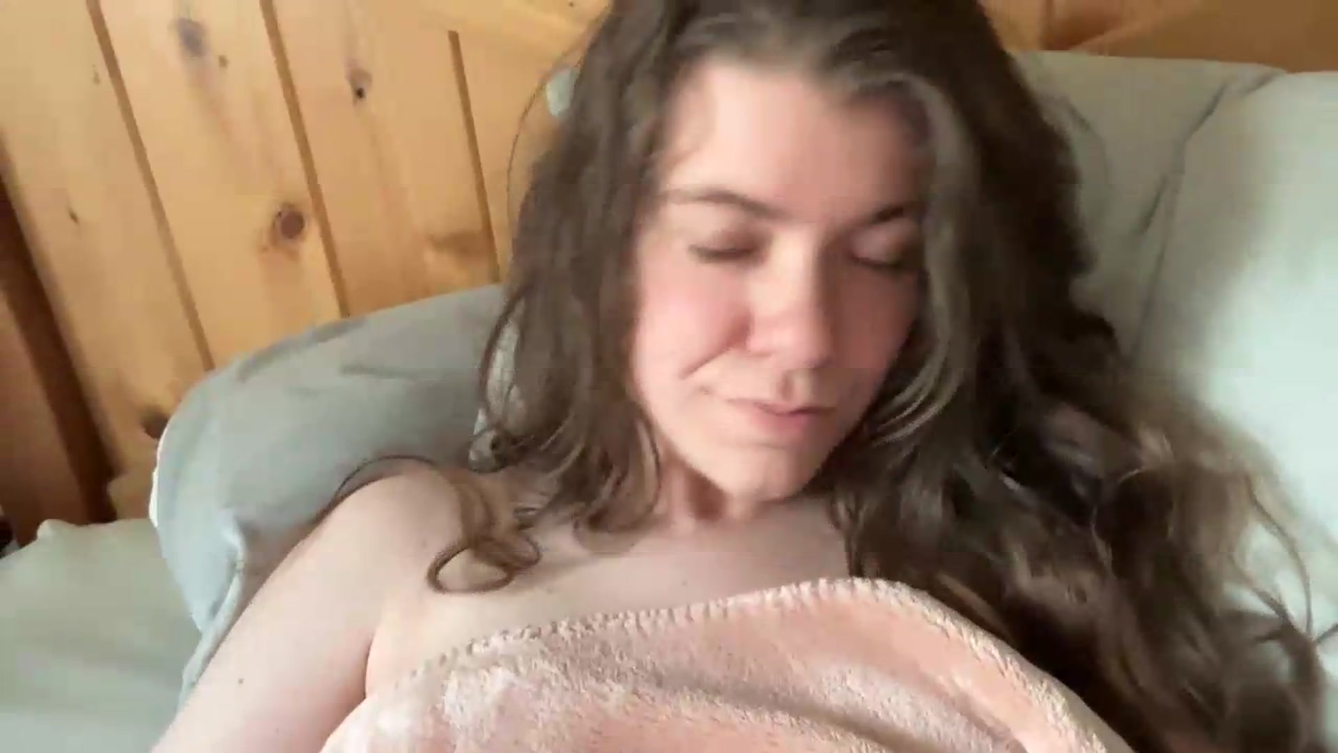 Gallery image thumbnail from Trixiegirl3's myfreecams stream on, 05/21/2026, 21:32 image 14 of 20