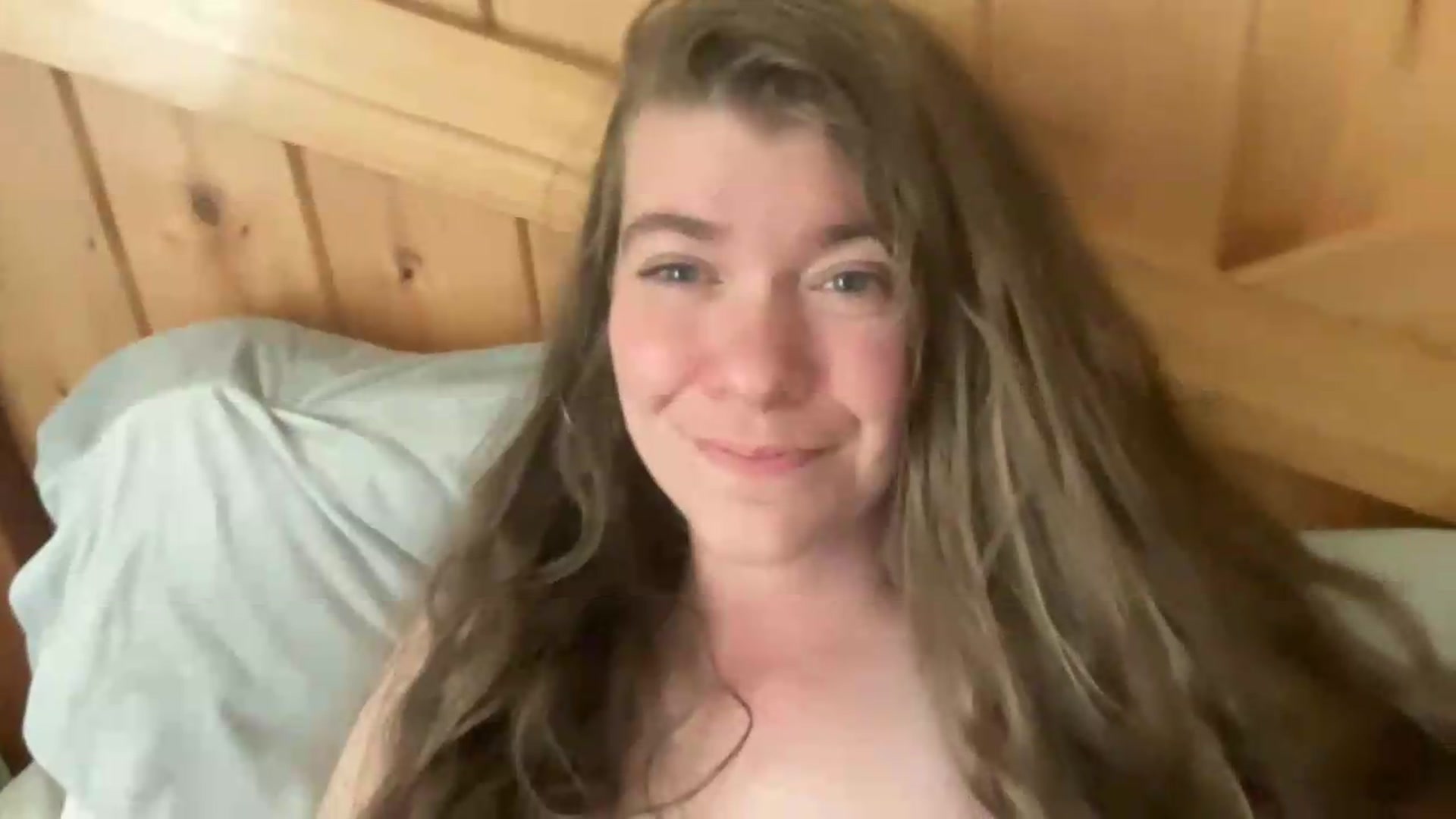 Gallery image thumbnail from Trixiegirl3's myfreecams stream on, 05/25/2026, 21:12 image 19 of 20