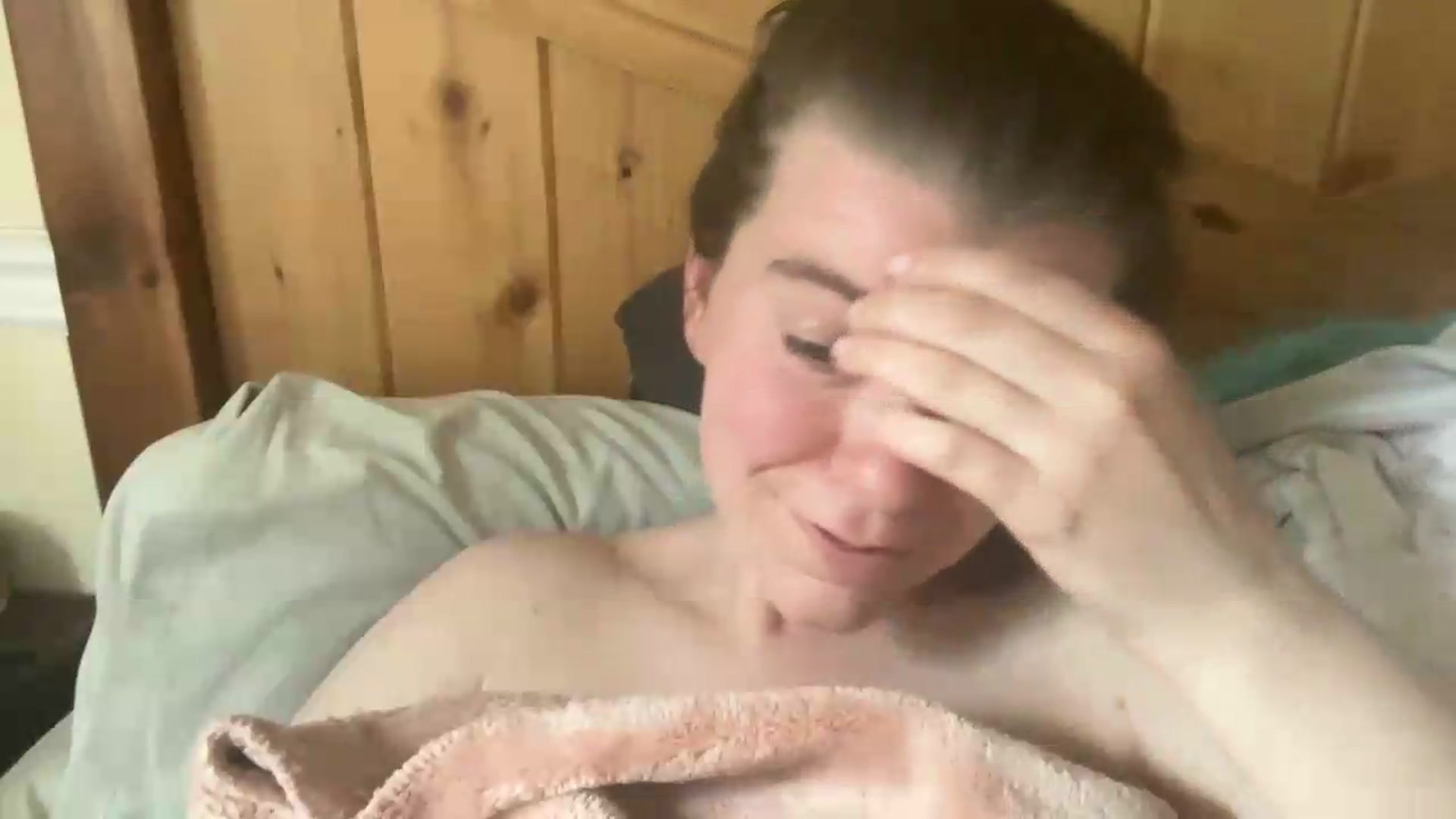Gallery image thumbnail from Trixiegirl3's myfreecams stream on, 05/28/2026, 19:38 image 8 of 20