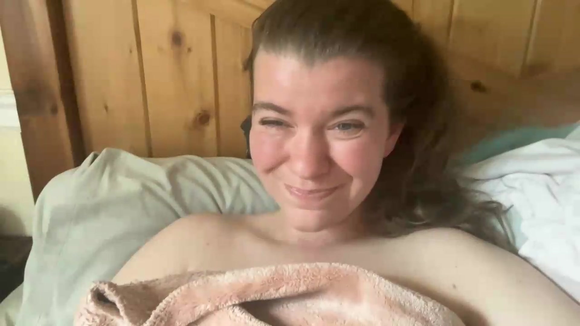 Gallery image thumbnail from Trixiegirl3's myfreecams stream on, 05/28/2026, 19:38 image 6 of 20