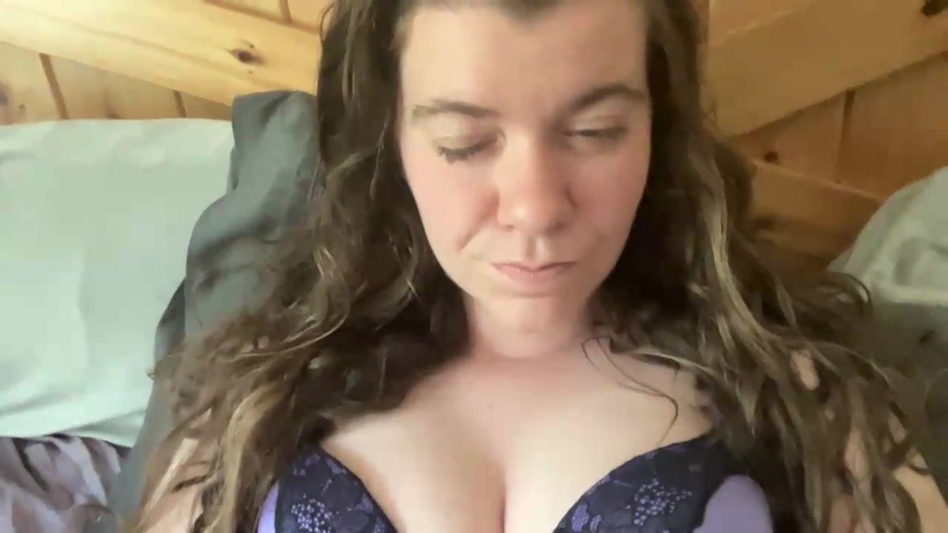 Gallery image thumbnail from Trixiegirl3's myfreecams stream on, 06/03/2026, 24:41 image 2 of 20