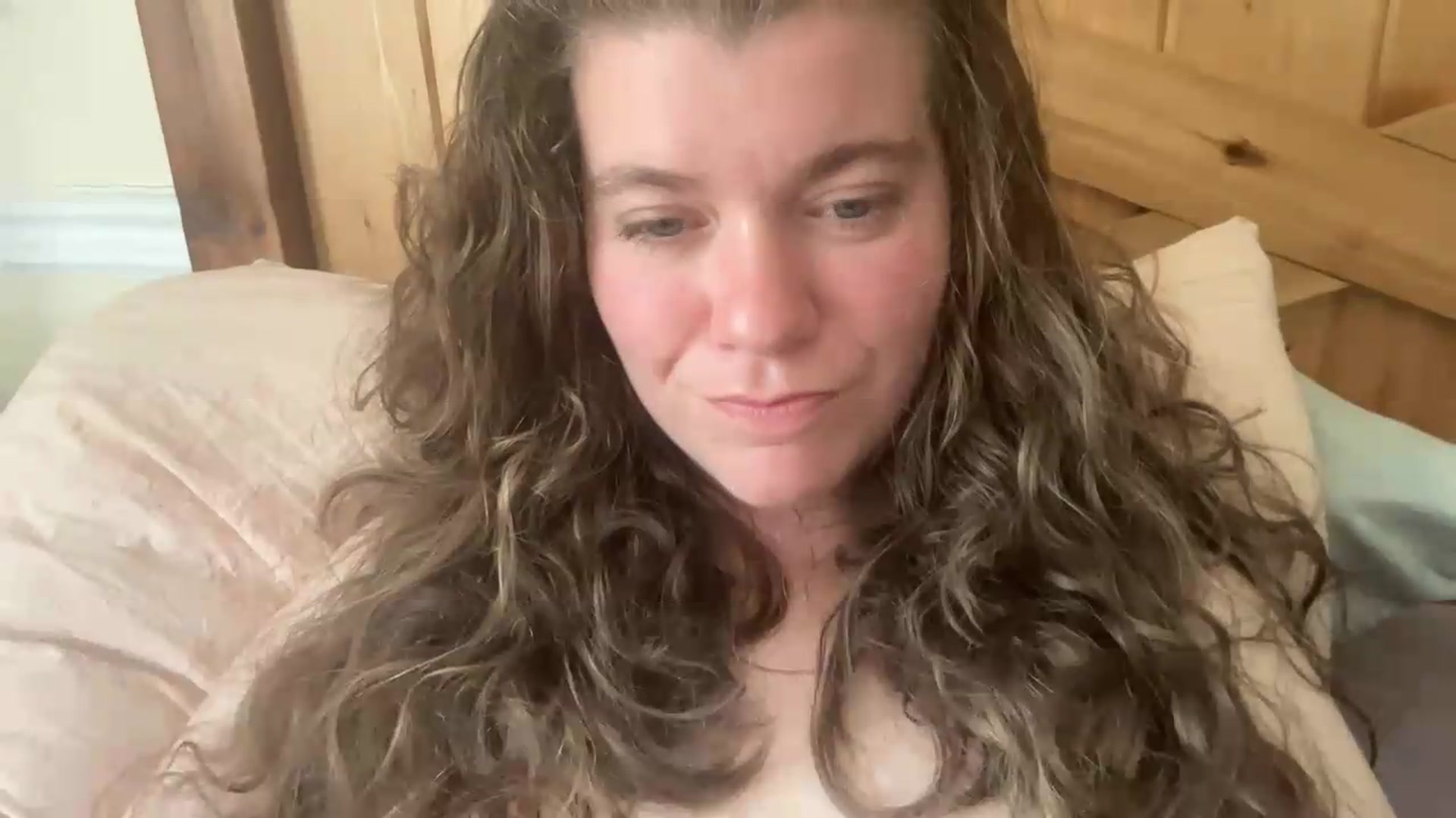Gallery image thumbnail from Trixiegirl3's myfreecams stream on, 06/08/2026, 20:52 image 10 of 20