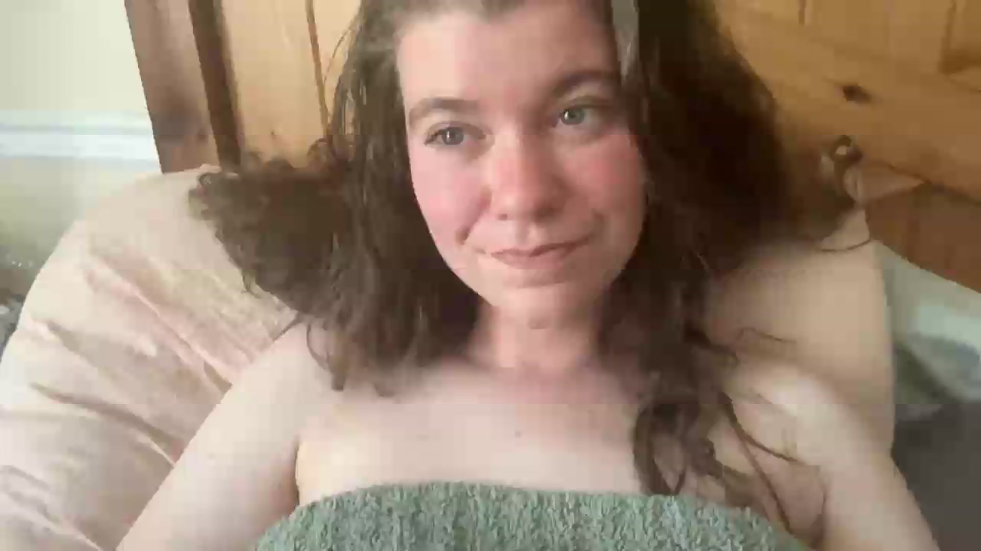 Gallery image thumbnail from Trixiegirl3's myfreecams stream on, 06/08/2026, 20:52 image 19 of 20