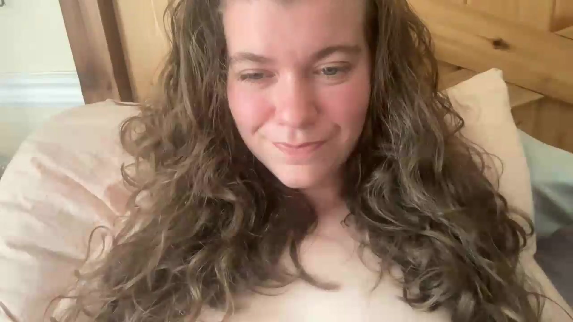 Gallery image thumbnail from Trixiegirl3's myfreecams stream on, 06/08/2026, 20:52 image 2 of 20