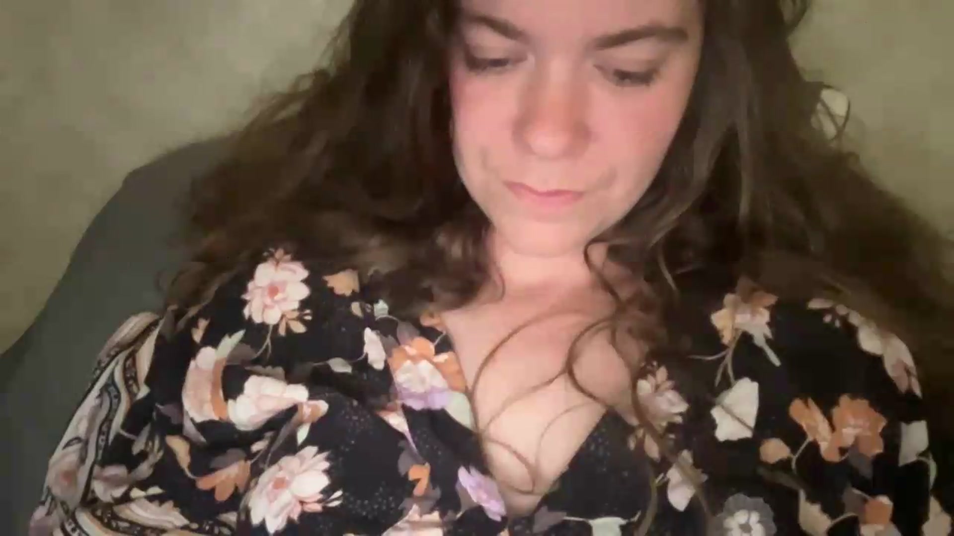 Gallery image thumbnail from Trixiegirl3's myfreecams stream on, 06/12/2026, 24:52 image 6 of 20