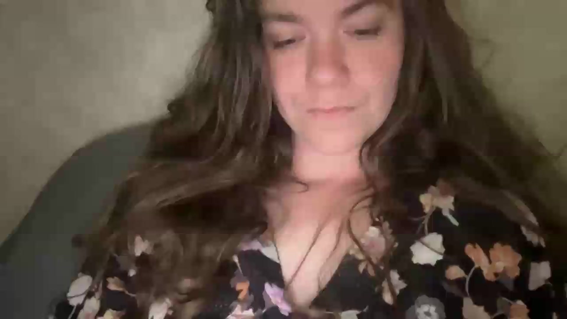 Gallery image thumbnail from Trixiegirl3's myfreecams stream on, 06/12/2026, 24:52 image 1 of 20
