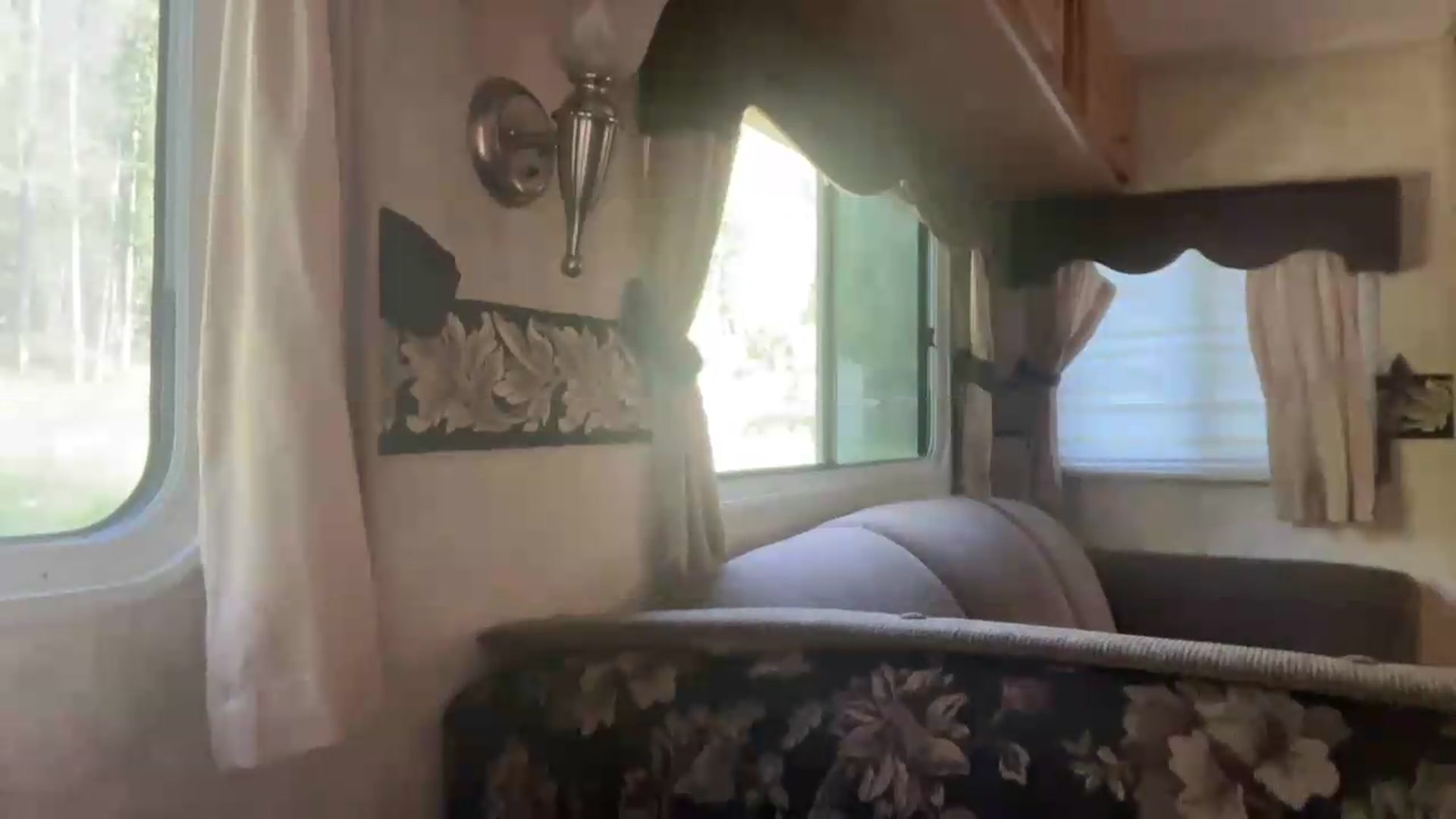 Gallery image thumbnail from Trixiegirl3's myfreecams stream on, 06/12/2026, 24:52 image 11 of 20