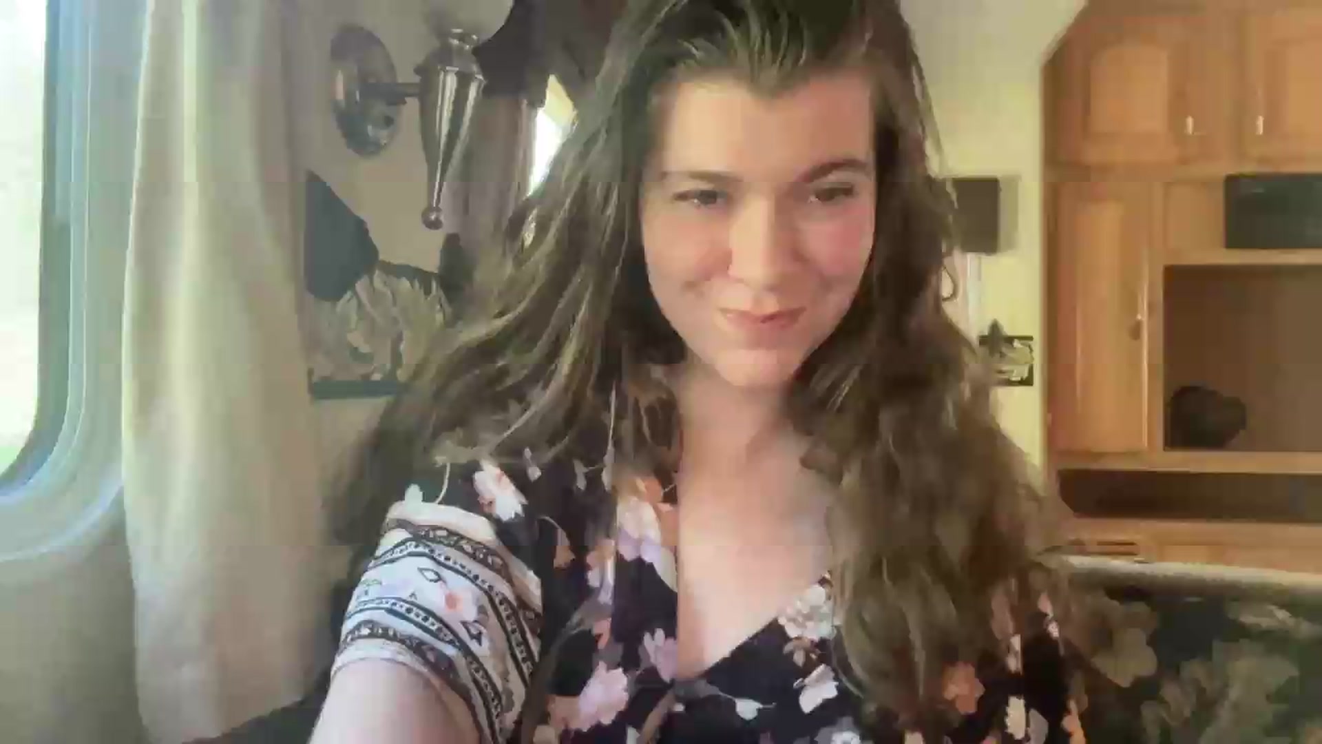 Gallery image thumbnail from Trixiegirl3's myfreecams stream on, 06/12/2026, 24:52 image 18 of 20