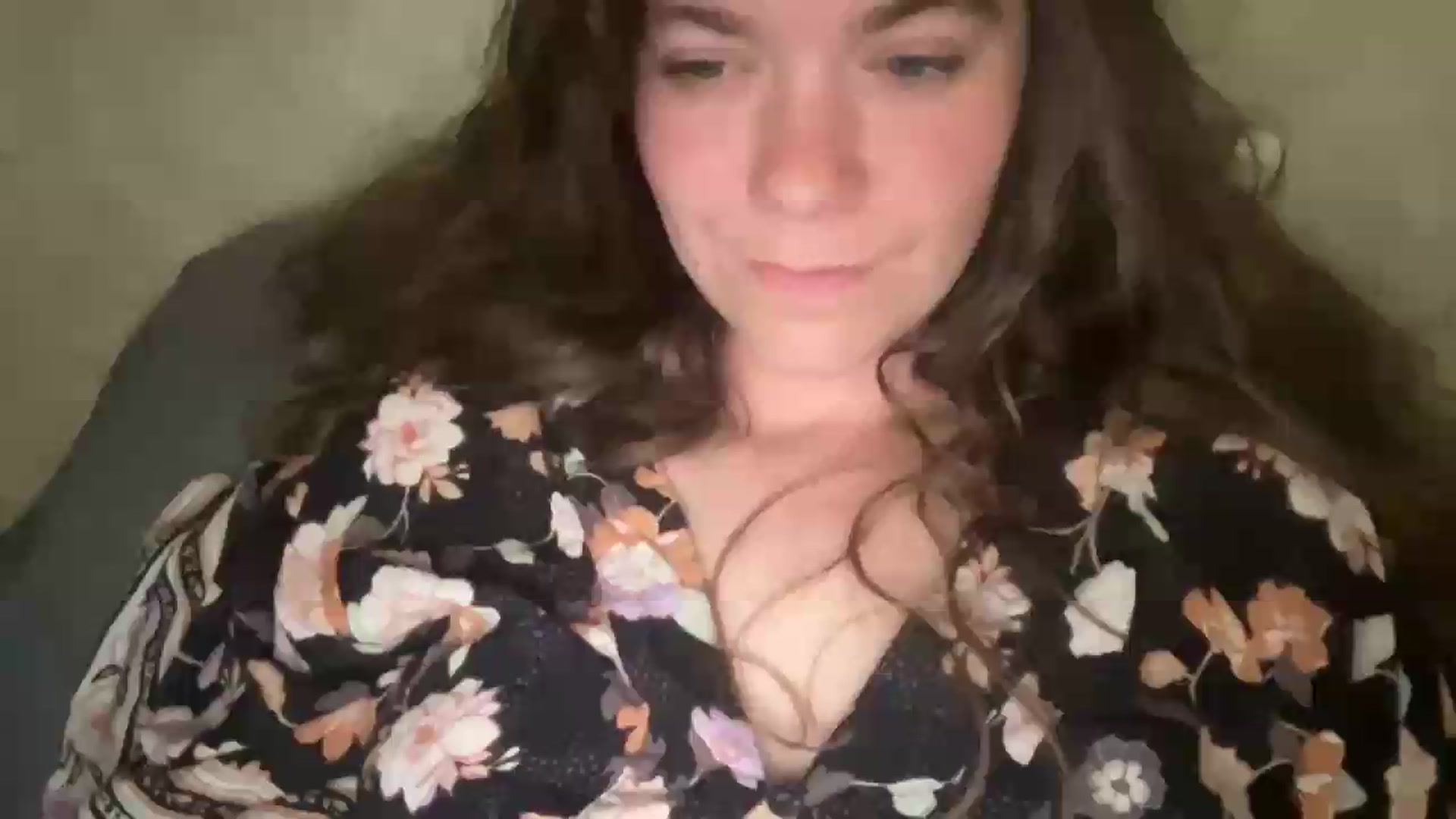 Gallery image thumbnail from Trixiegirl3's myfreecams stream on, 06/12/2026, 24:52 image 5 of 20