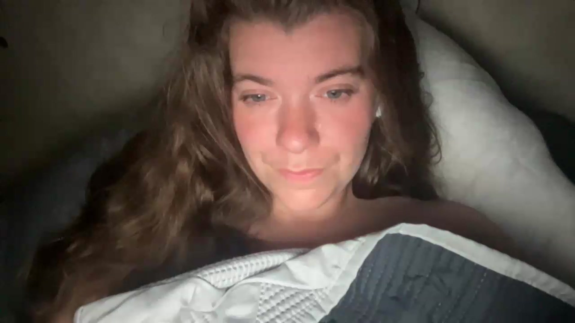 Gallery image thumbnail from Trixiegirl3's myfreecams stream on, 06/12/2026, 07:00 image 18 of 20
