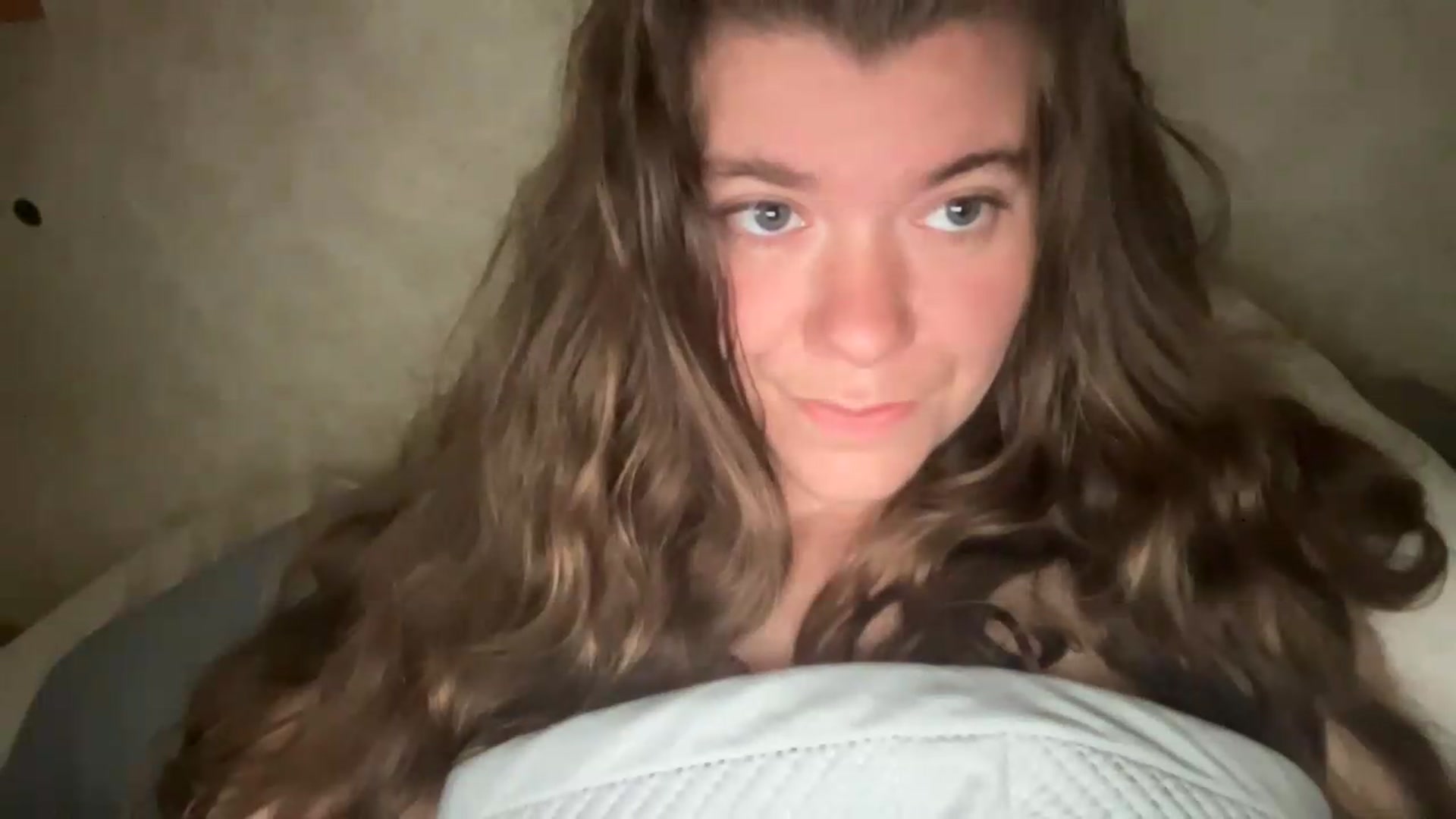 Gallery image thumbnail from Trixiegirl3's myfreecams stream on, 06/12/2026, 18:42 image 4 of 20