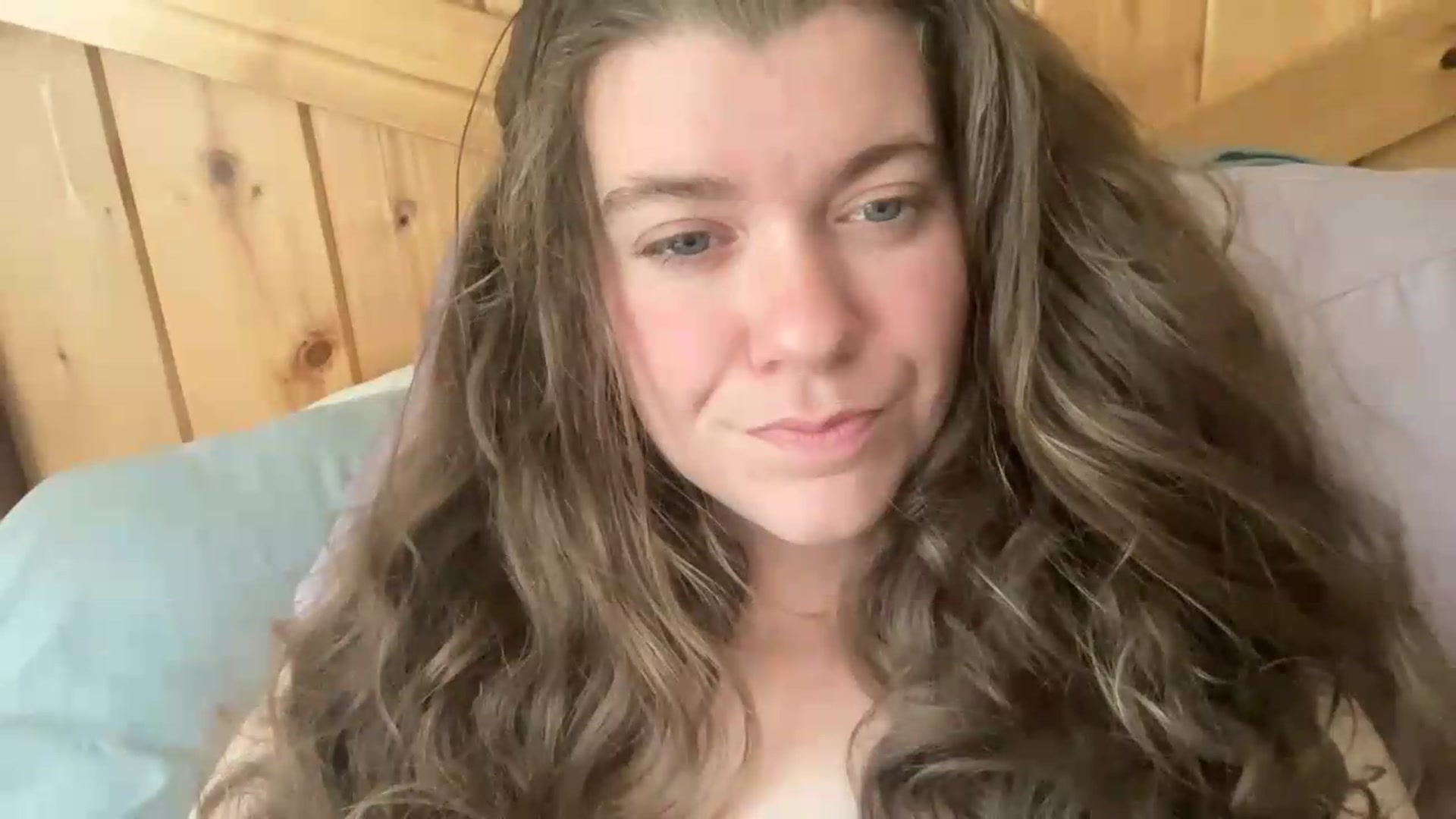 Gallery image thumbnail from Trixiegirl3's myfreecams stream on, 06/18/2026, 20:44 image 18 of 20