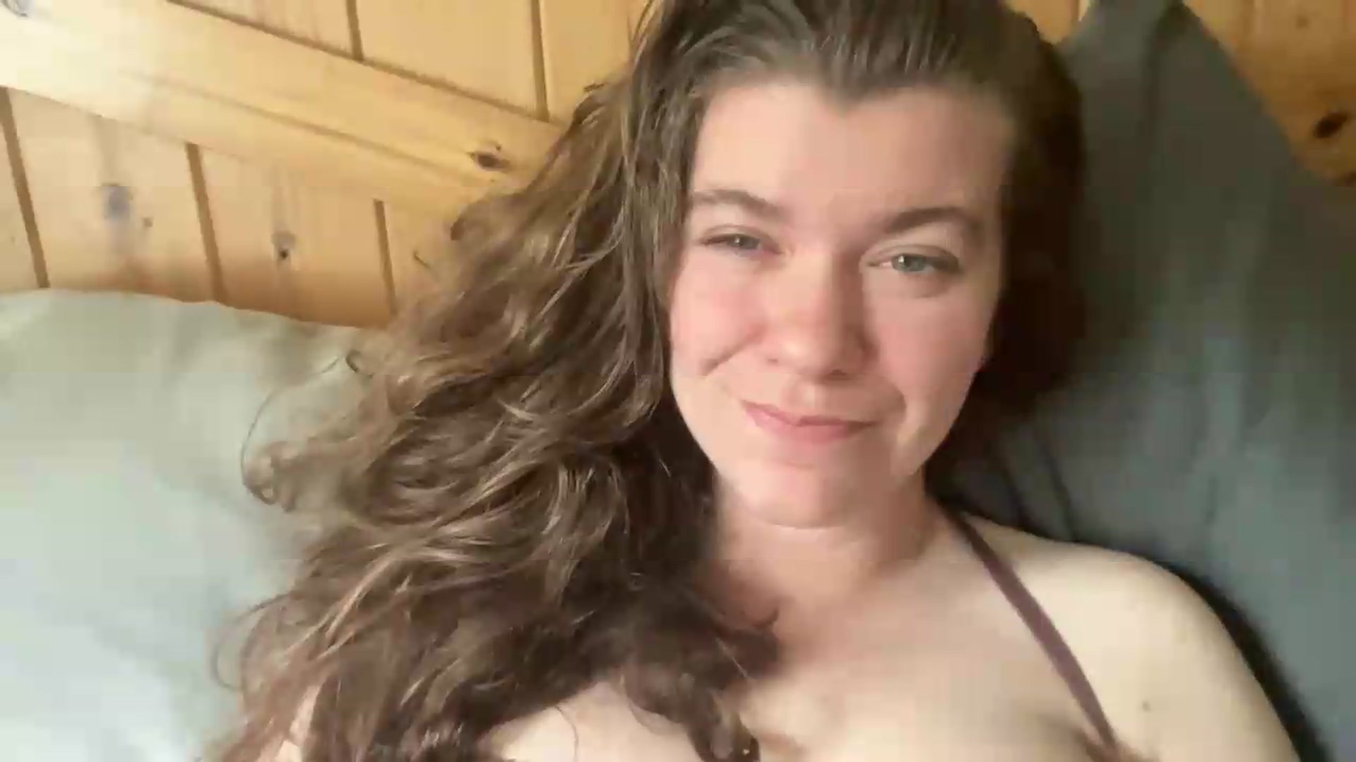 Gallery image thumbnail from Trixiegirl3's myfreecams stream on, 07/09/2026, 23:10 image 14 of 20