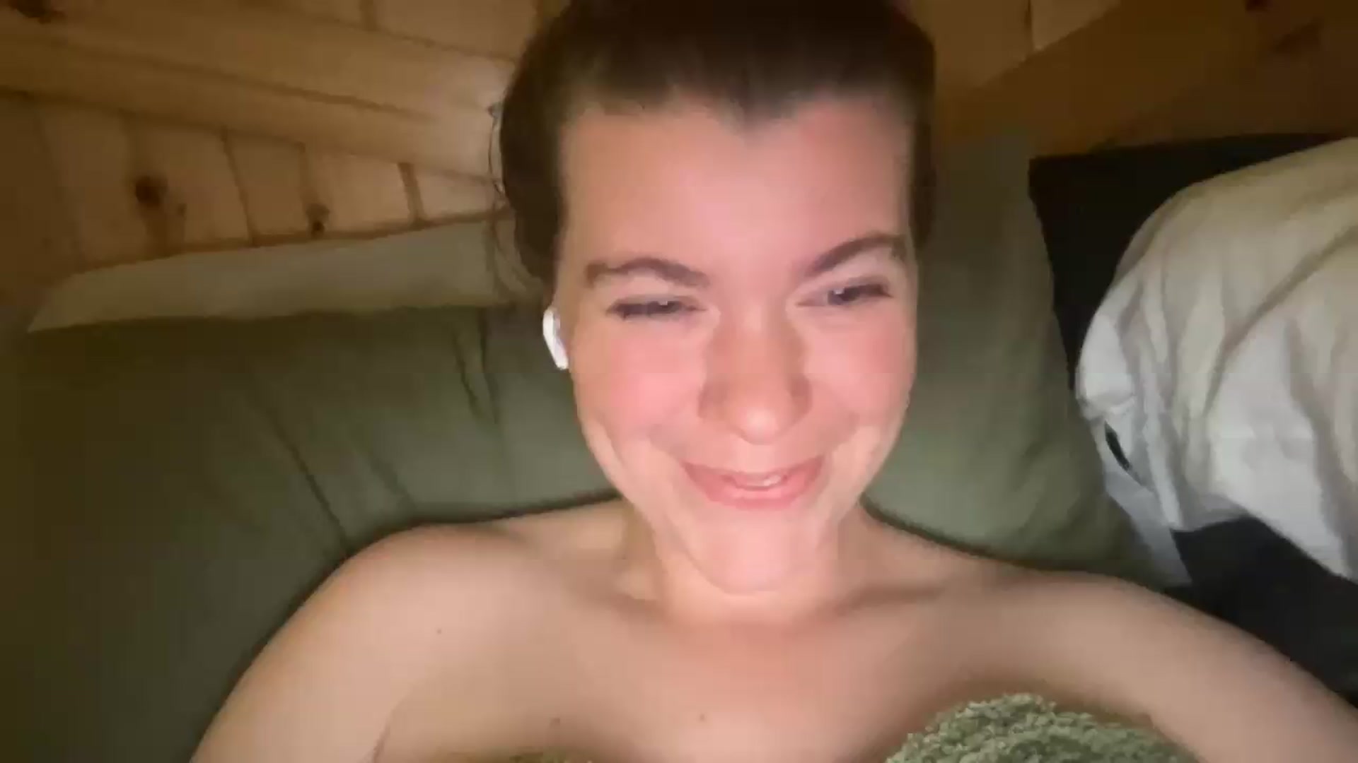 Gallery image thumbnail from Trixiegirl3's myfreecams stream on, 07/10/2026, 02:18 image 19 of 20