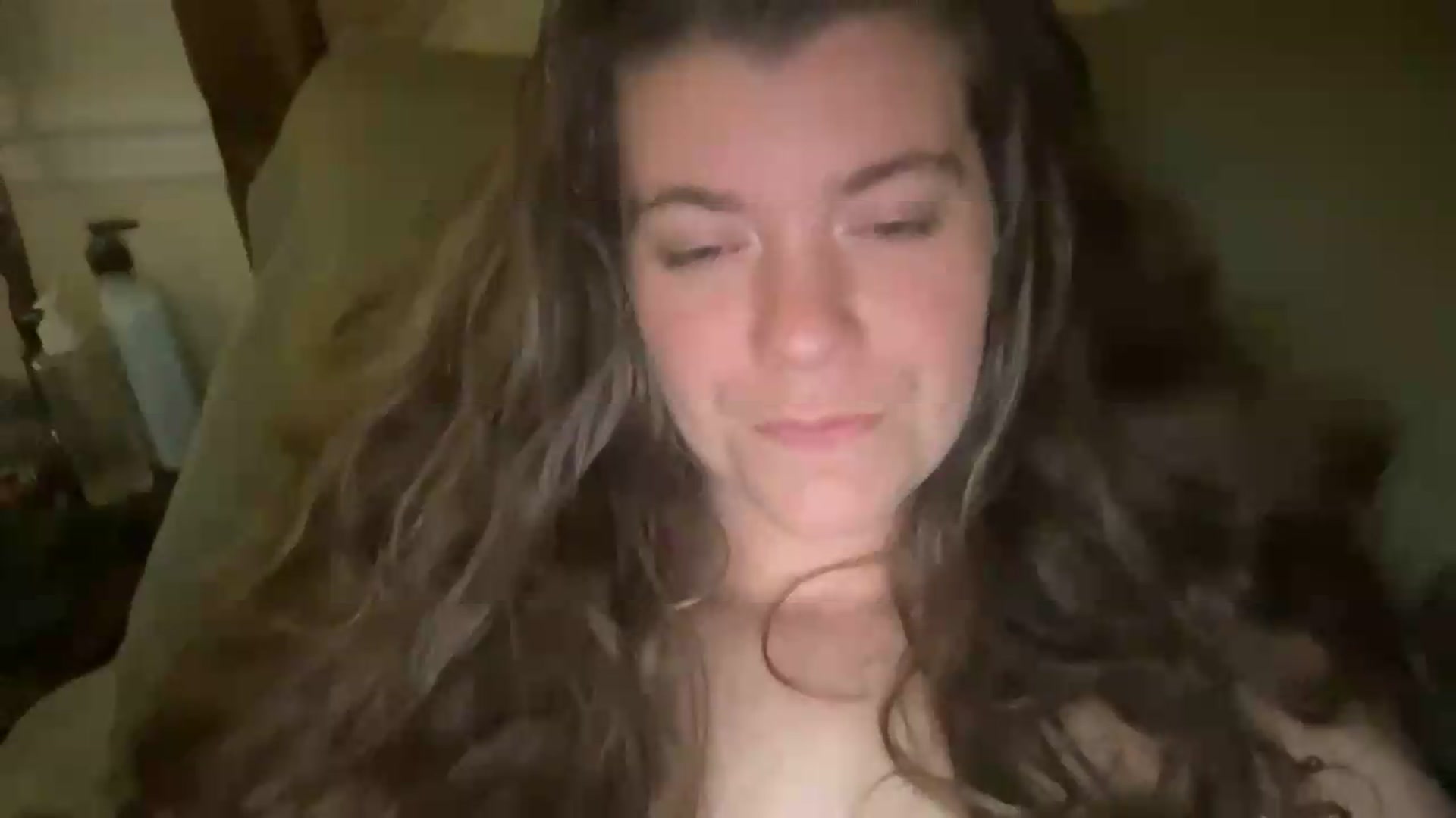 Gallery image thumbnail from Trixiegirl3's myfreecams stream on, 07/10/2026, 03:57 image 2 of 20