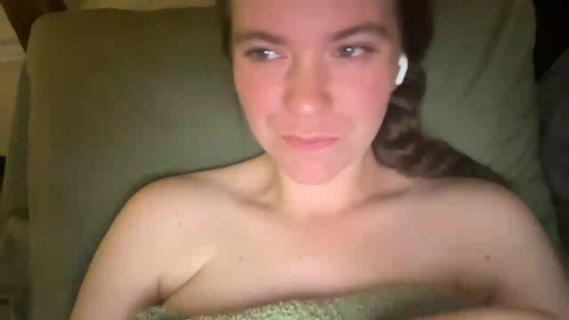 Gallery image thumbnail from Trixiegirl3's myfreecams stream on, 07/10/2026, 09:06 image 12 of 20