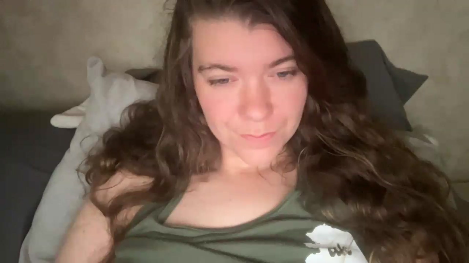 Gallery image thumbnail from Trixiegirl3's myfreecams stream on, 07/11/2026, 19:06 image 16 of 20