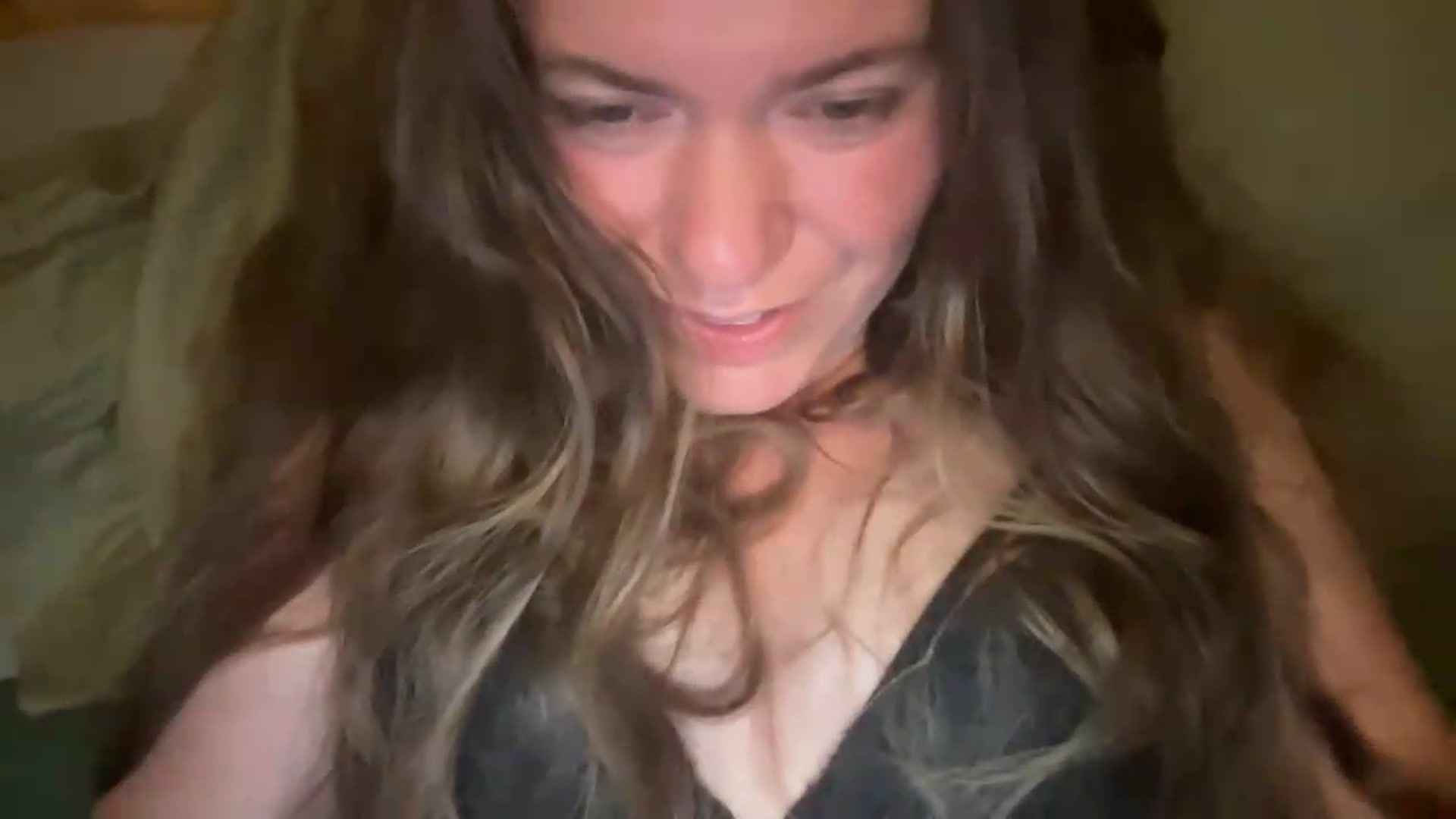 Gallery image thumbnail from Trixiegirl3's myfreecams stream on, 07/21/2026, 06:00 image 18 of 20