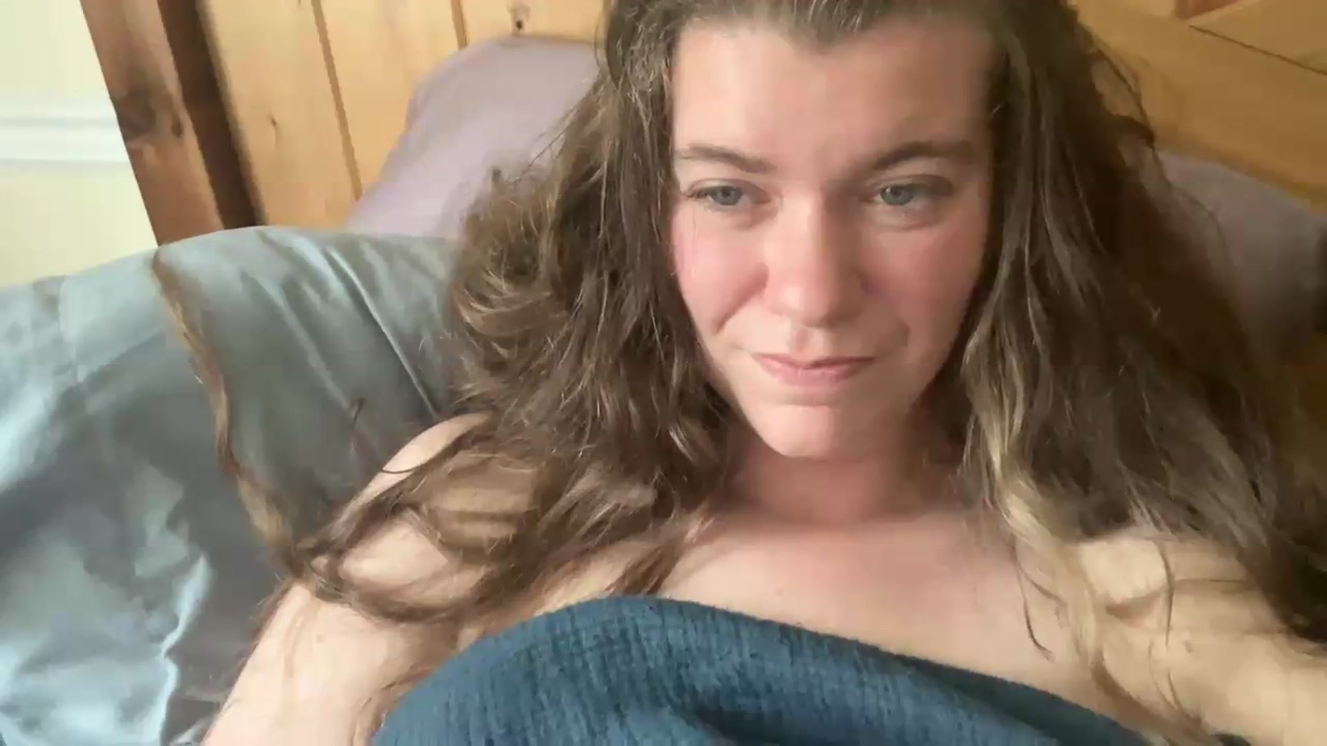 Gallery image thumbnail from Trixiegirl3's myfreecams stream on, 07/23/2026, 21:13 image 18 of 20