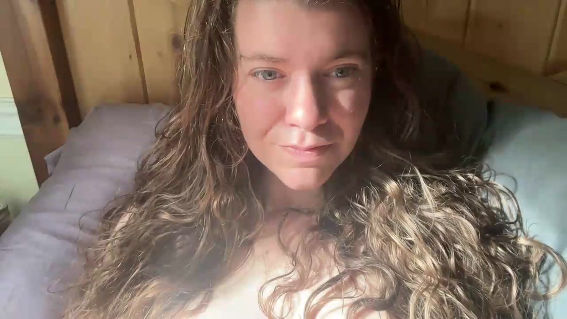 Gallery image thumbnail from Trixiegirl3's myfreecams stream on, 07/28/2026, 18:22 image 5 of 20