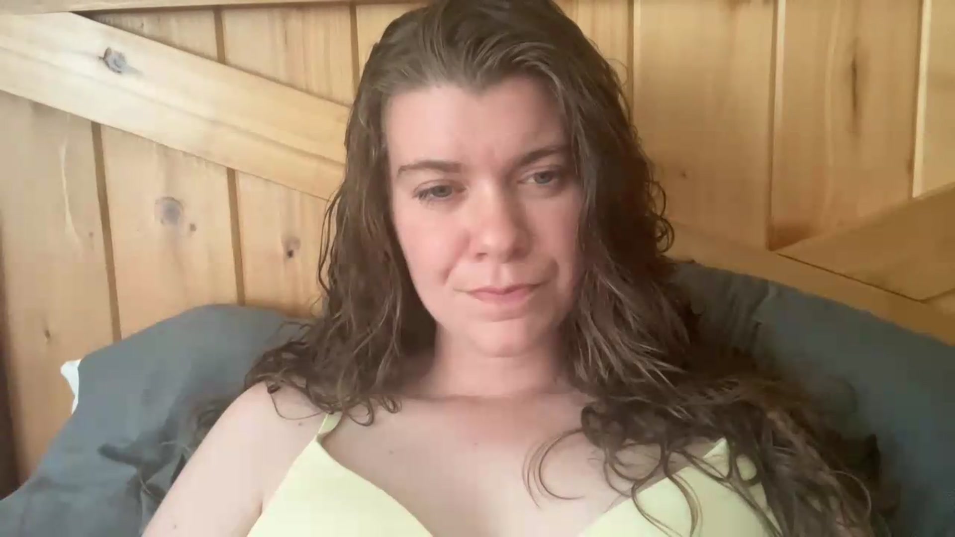 Gallery image thumbnail from Trixiegirl3's myfreecams stream on, 07/31/2026, 21:11 image 17 of 20
