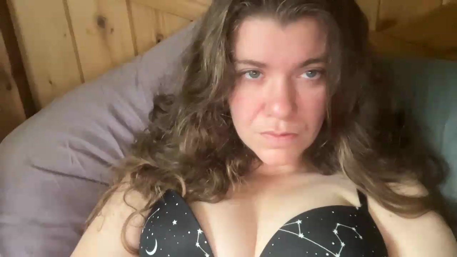 Gallery image thumbnail from Trixiegirl3's myfreecams stream on, 08/04/2026, 18:14 image 18 of 20