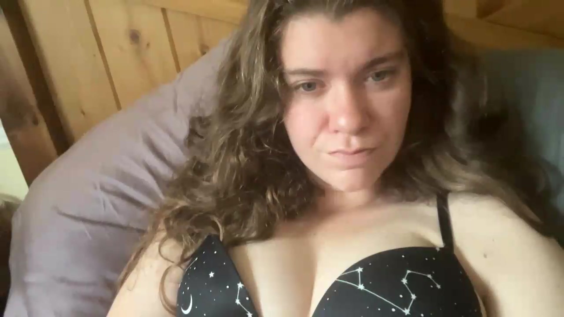 Gallery image thumbnail from Trixiegirl3's myfreecams stream on, 08/04/2026, 18:14 image 9 of 20