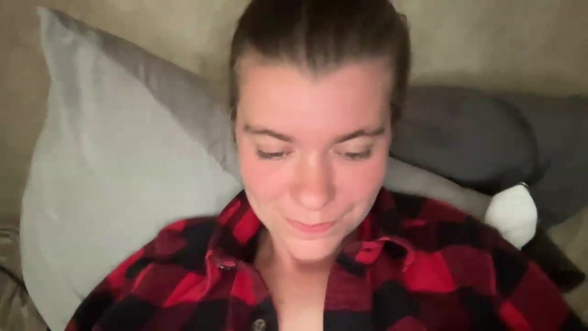 Gallery image thumbnail from Trixiegirl3's myfreecams stream on, 08/12/2026, 24:24 image 19 of 20