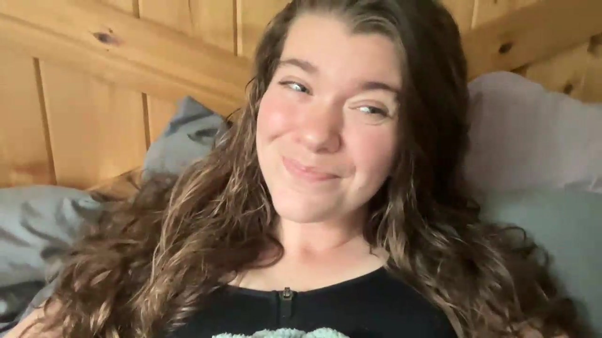 Gallery image thumbnail from Trixiegirl3's myfreecams stream on, 08/12/2026, 21:43 image 17 of 20