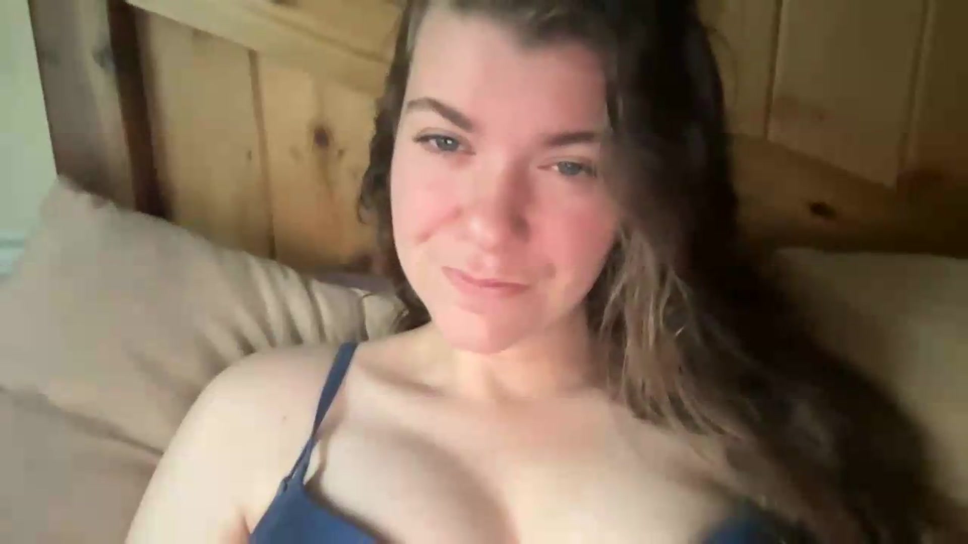 Gallery image thumbnail from Trixiegirl3's myfreecams stream on, 08/18/2026, 18:09 image 11 of 20
