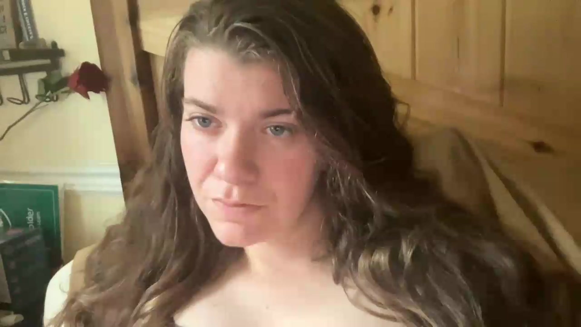 Gallery image thumbnail from Trixiegirl3's myfreecams stream on, 08/19/2026, 19:29 image 12 of 20