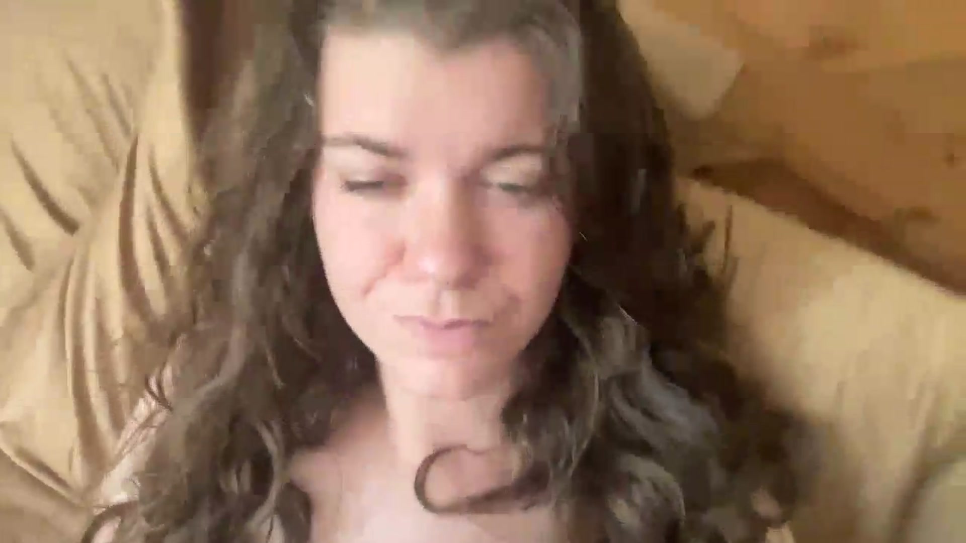 Gallery image thumbnail from Trixiegirl3's myfreecams stream on, 08/21/2026, 21:38 image 17 of 20
